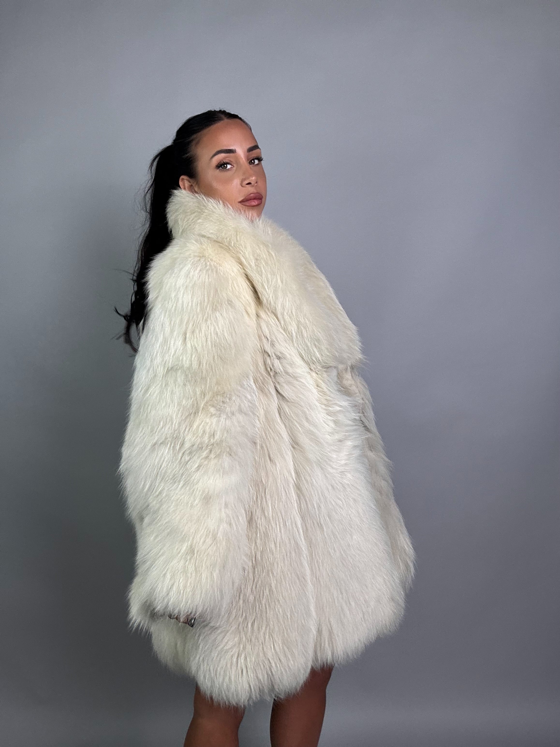 Cappotto in volpe della groenlandia N859
