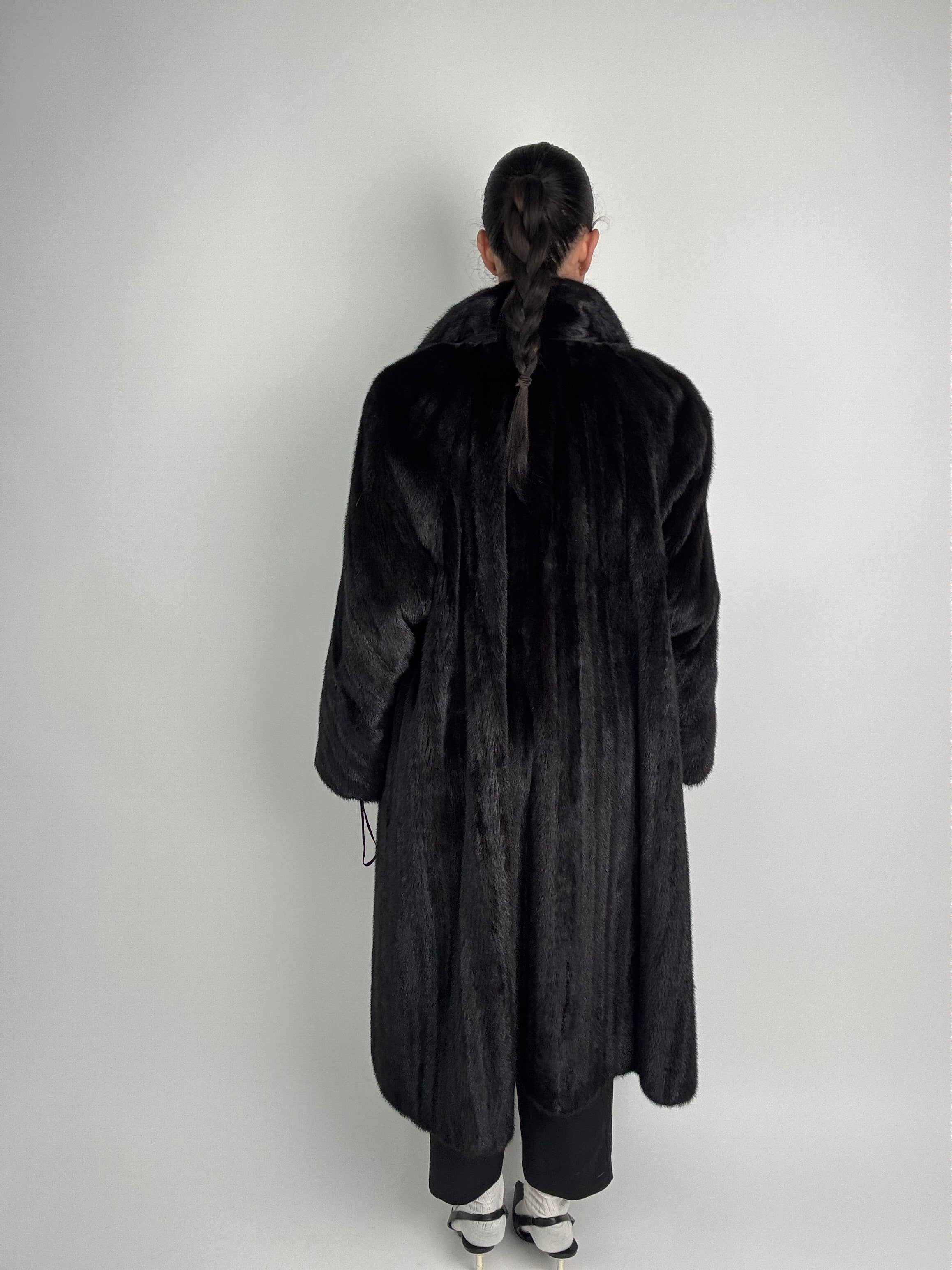 Cappotto in visone N470