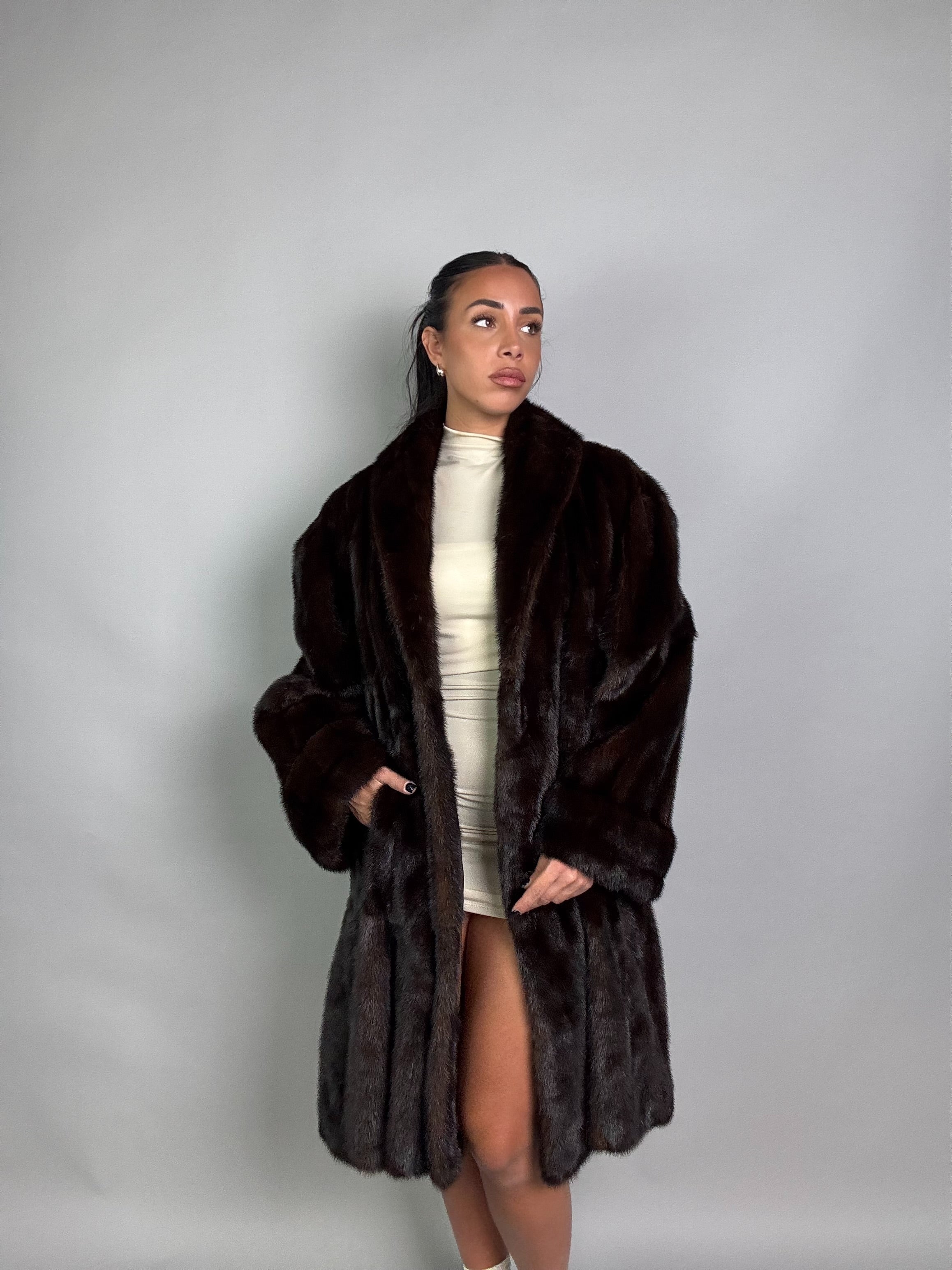 Cappotto in visone N346