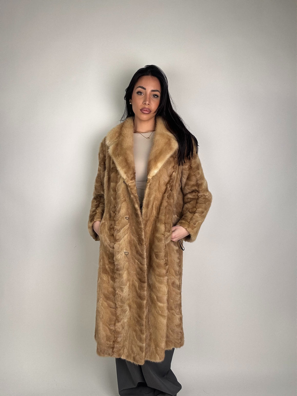 Cappotto in visone N564
