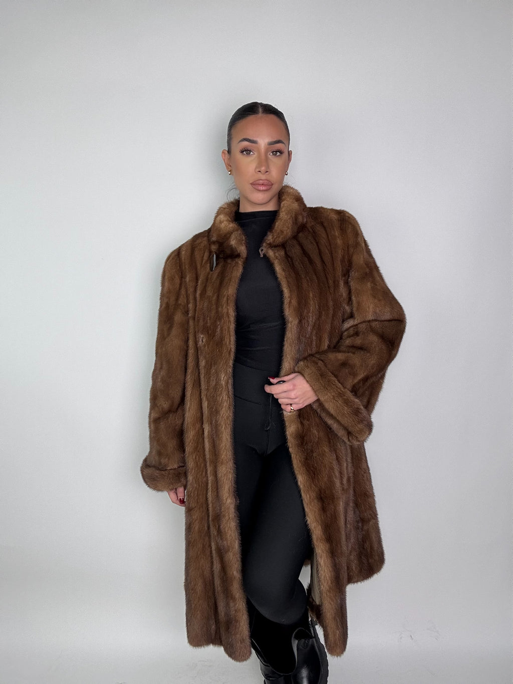 Cappotto in visone N405