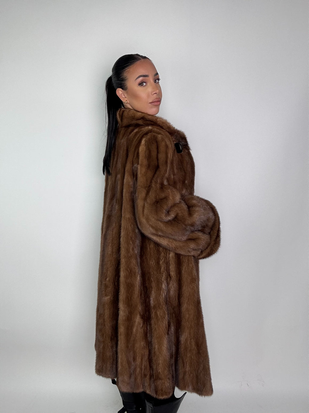 Cappotto in visone N405