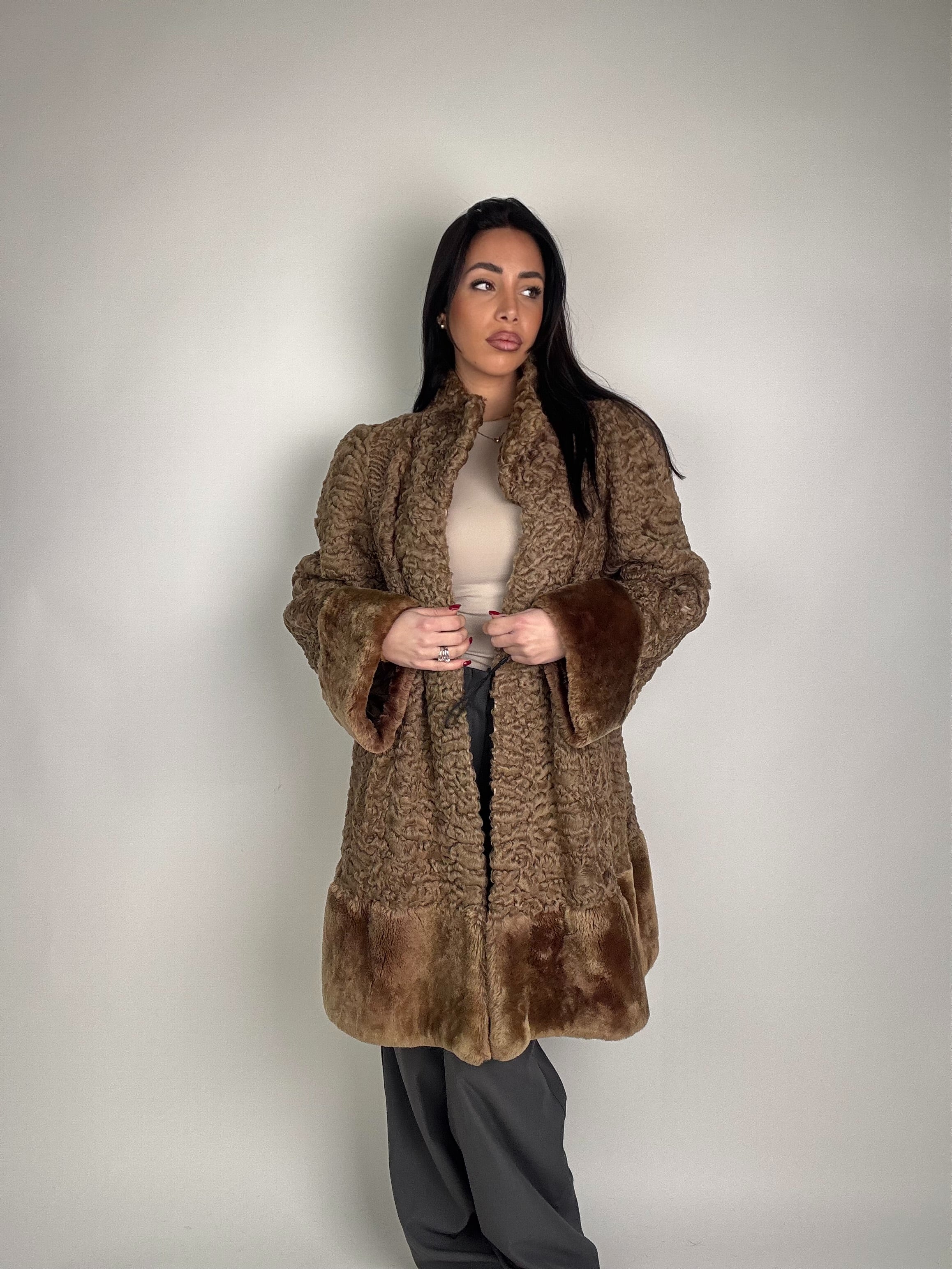 Cappotto in astrakan N63