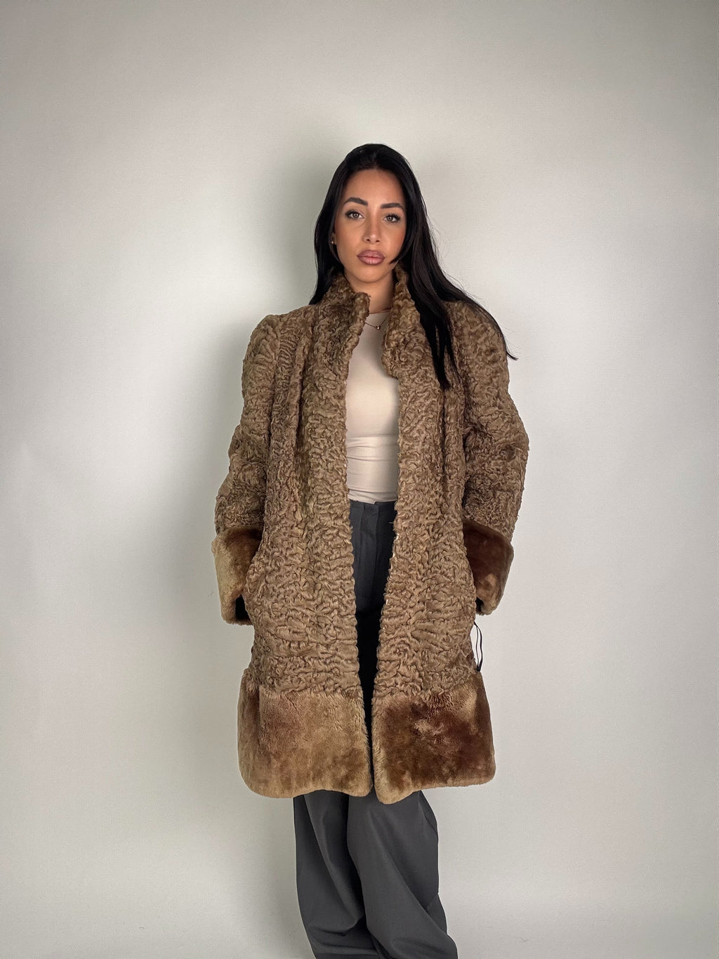 Cappotto in astrakan N63
