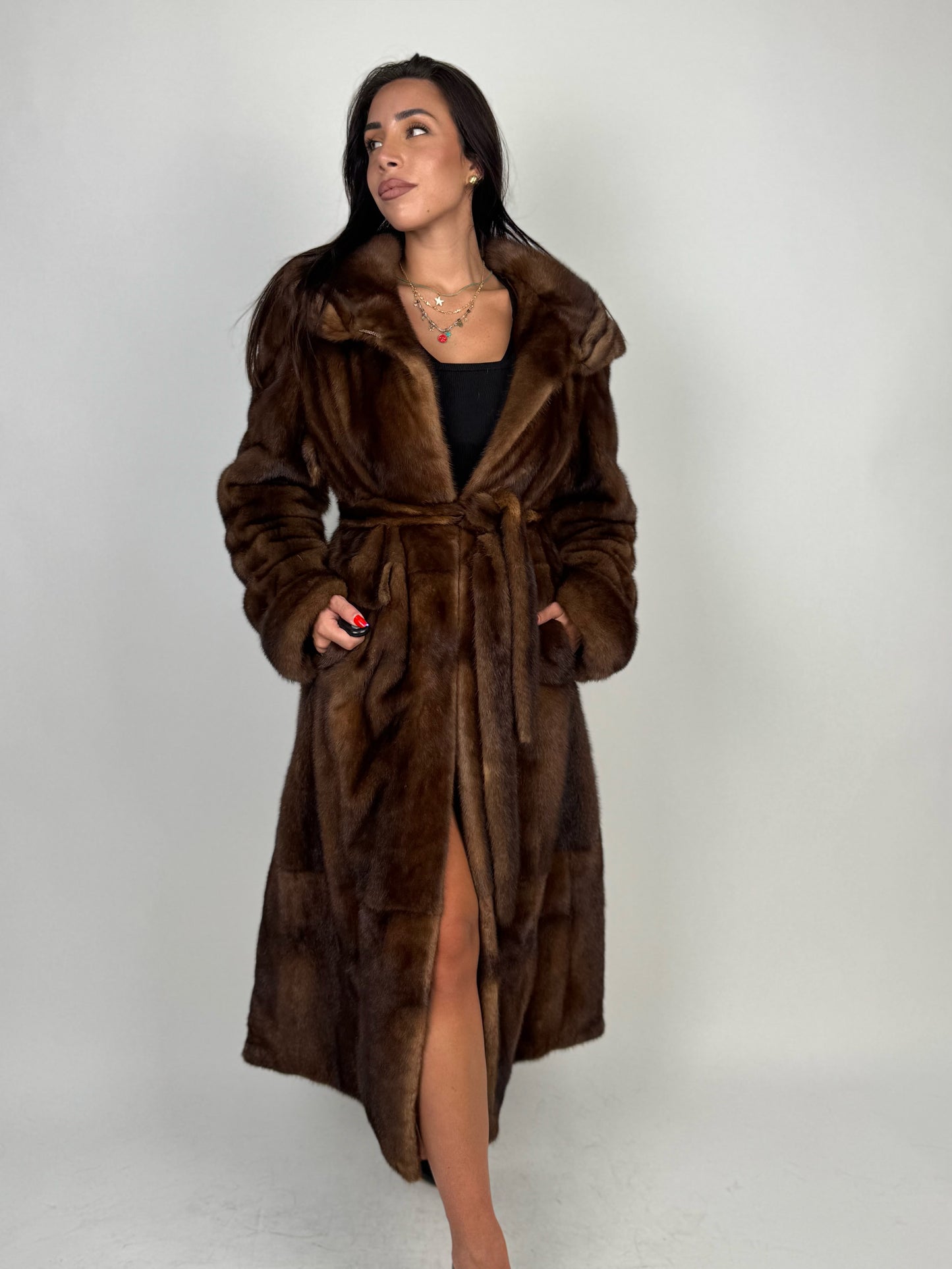 Cappotto in visone N676