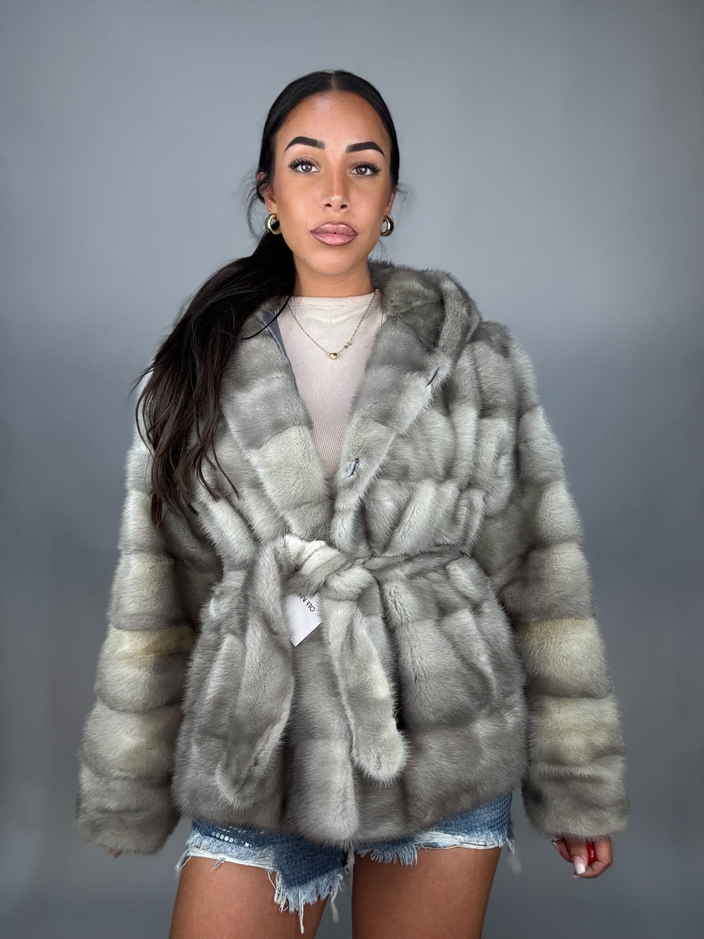 Giacca in visone cintura e cappuccio