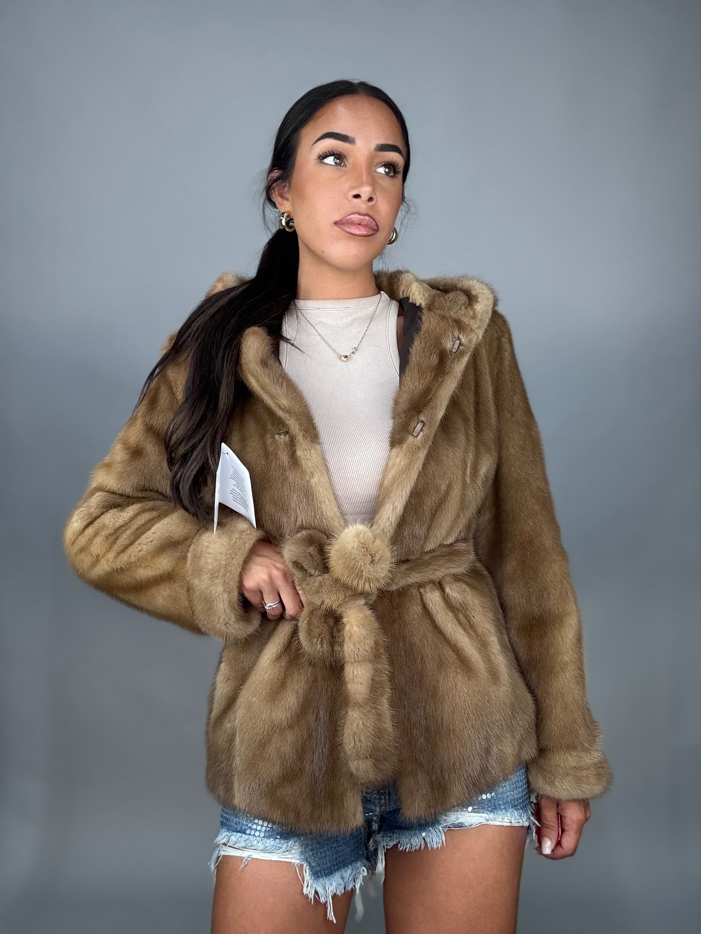 Giacca in visone cintura e cappuccio