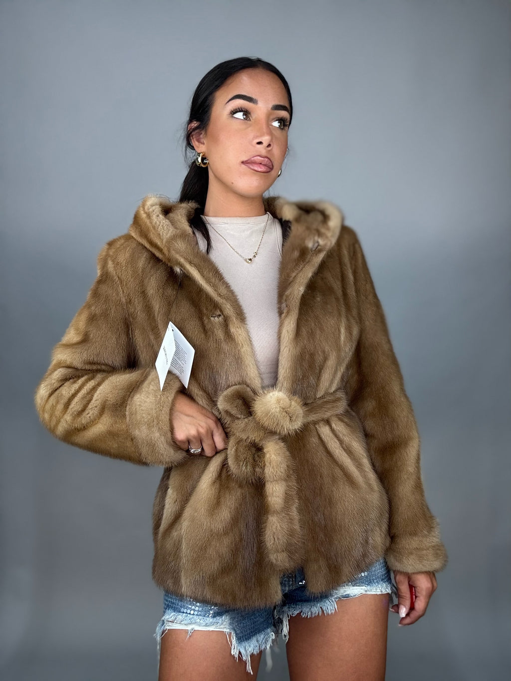 Giacca in visone cintura e cappuccio