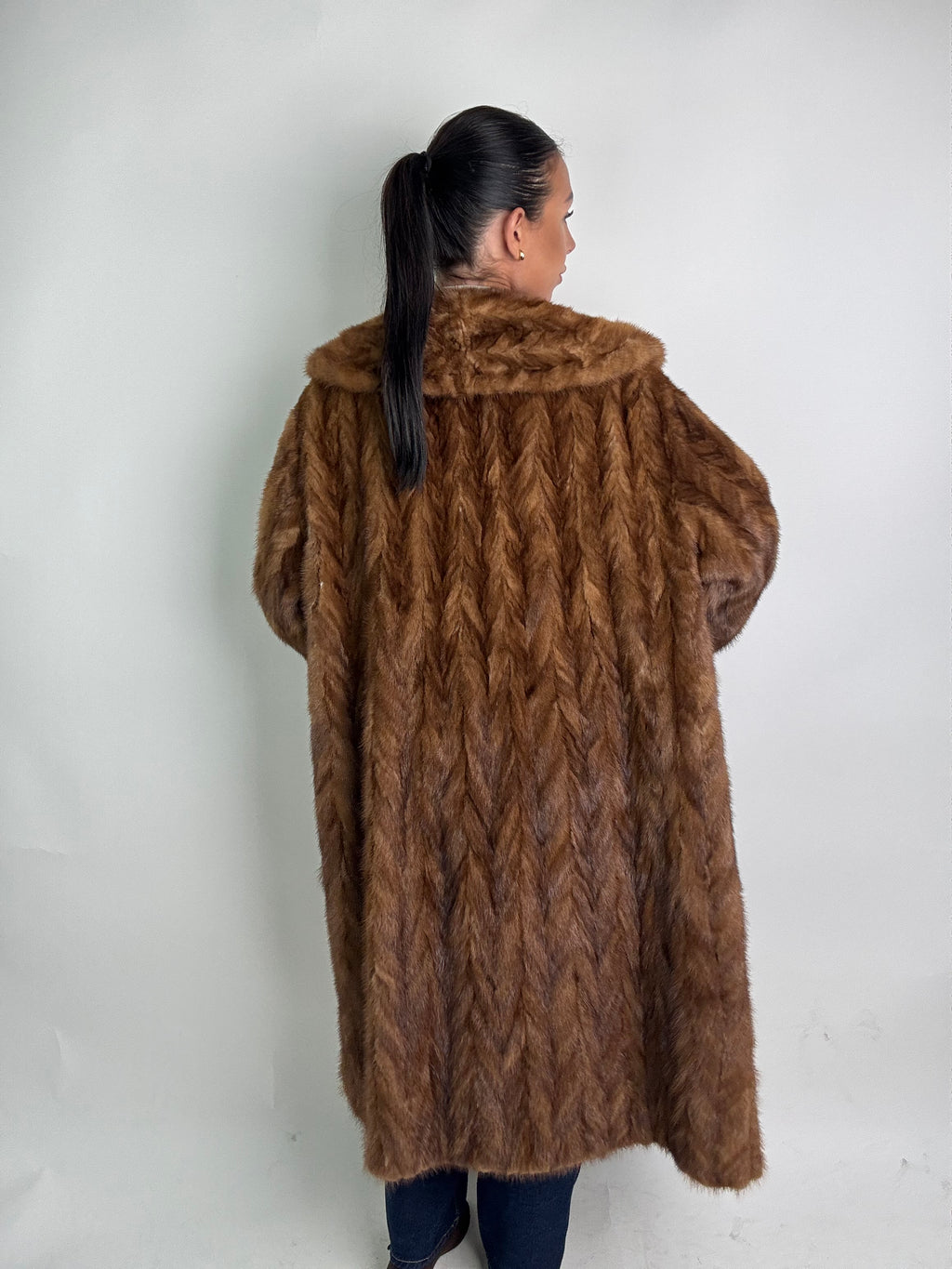 Cappotto in visone N409