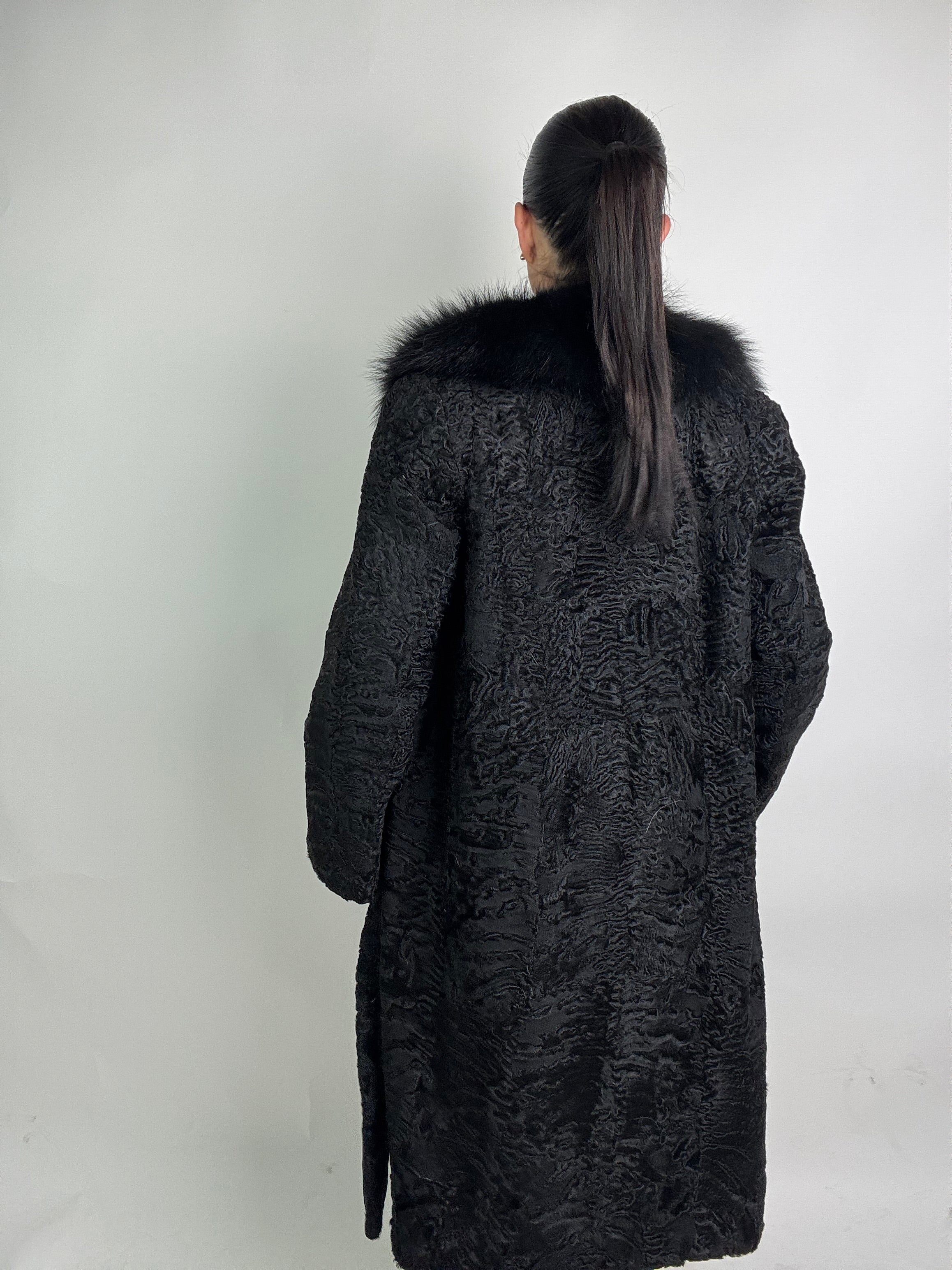 Cappotto in astrakan e volpe N33