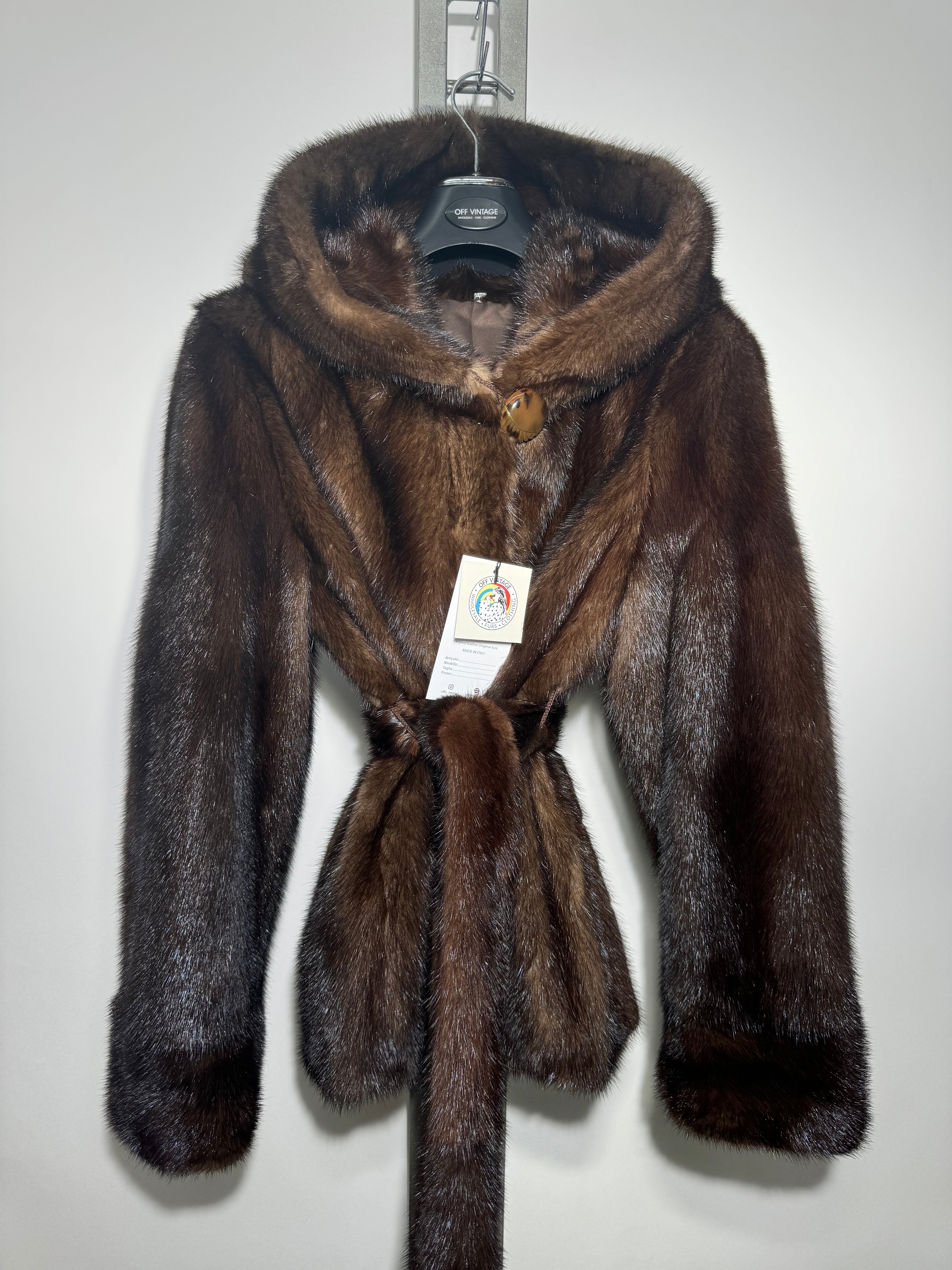 Giacca di visone cintura e cappuccio