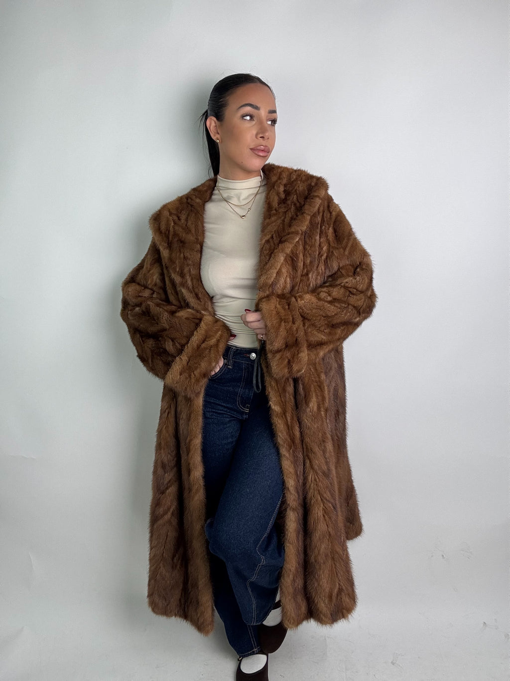 Cappotto in visone N409