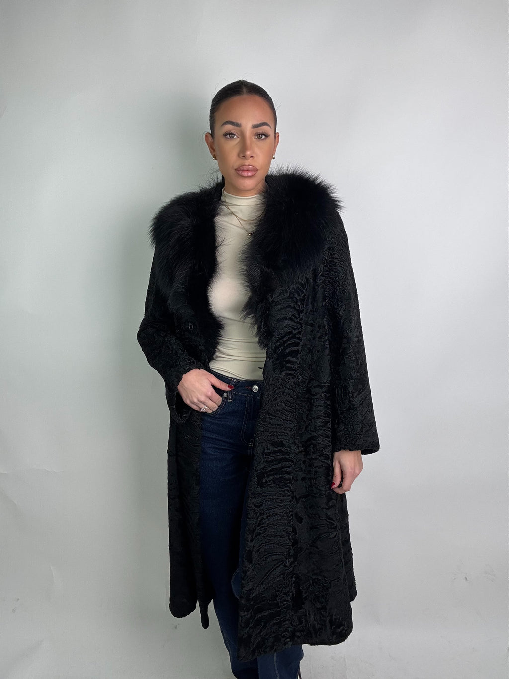 Cappotto in astrakan e volpe N33