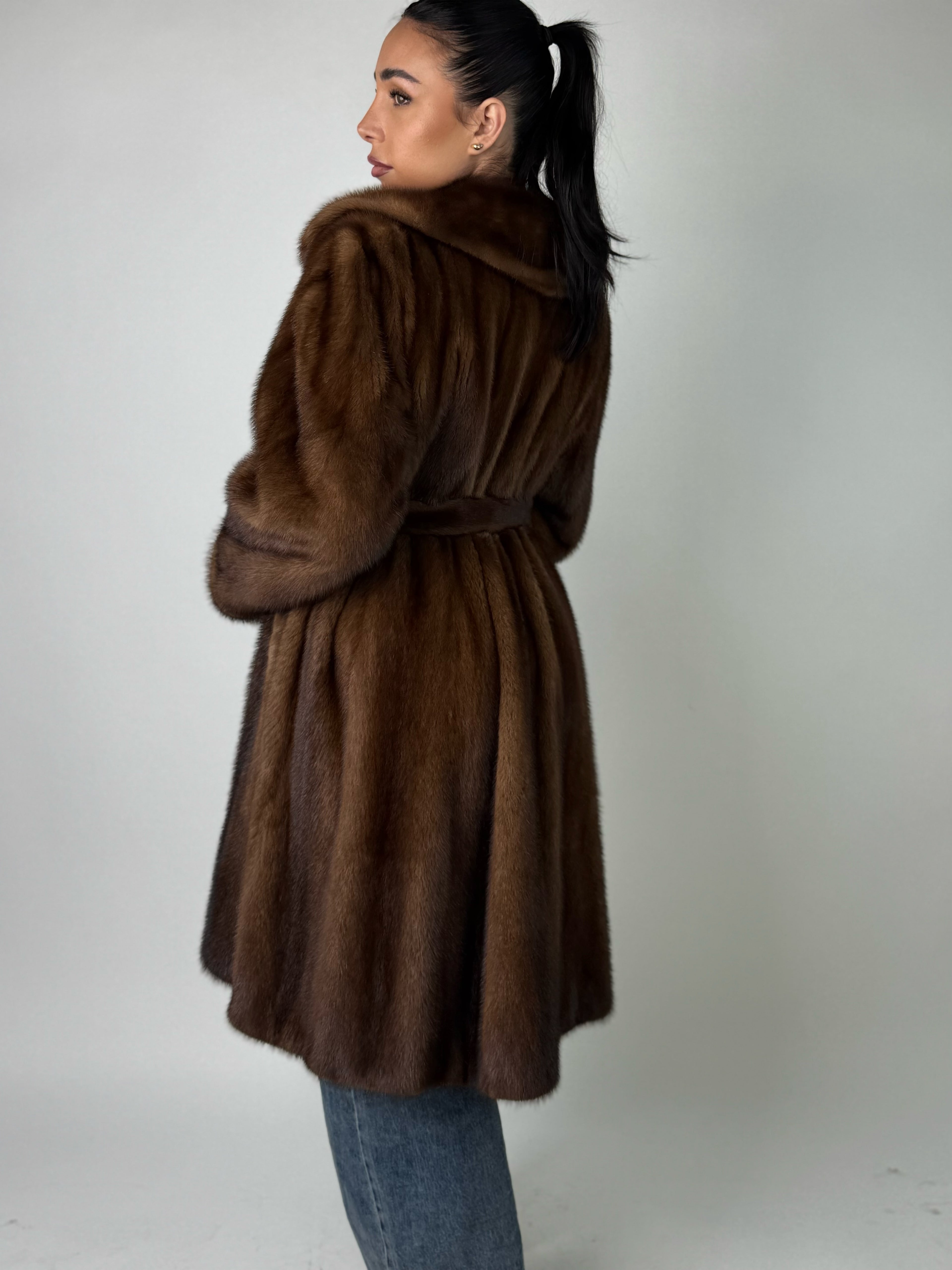 Cappotto in visone N569