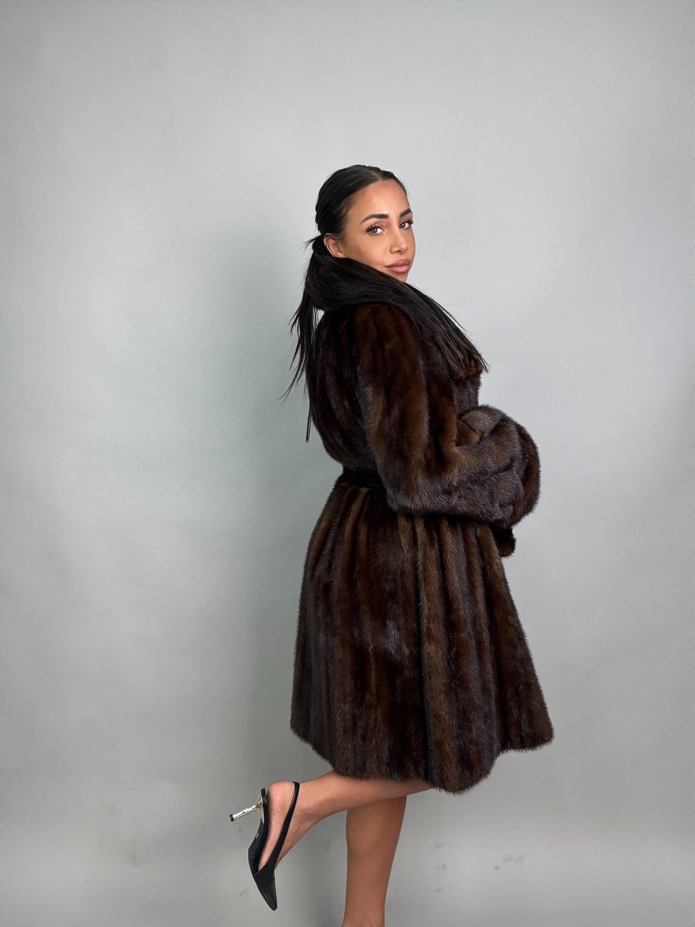 Cappotto in visone N348