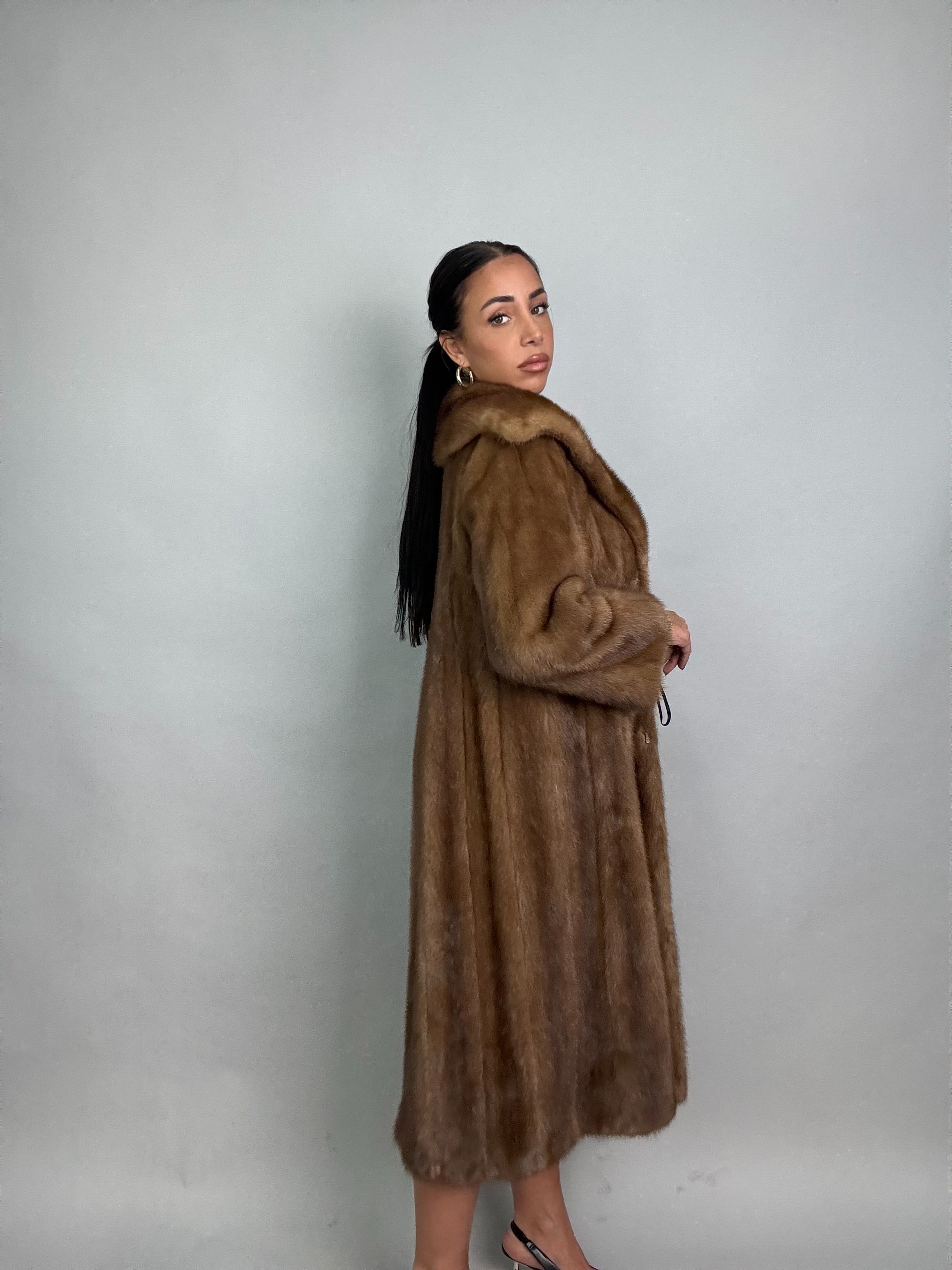 Cappotto in visone N349