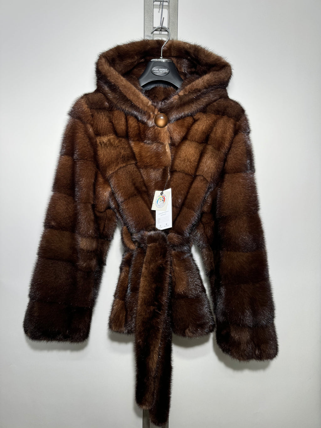 Giacca di visone cintura e cappuccio