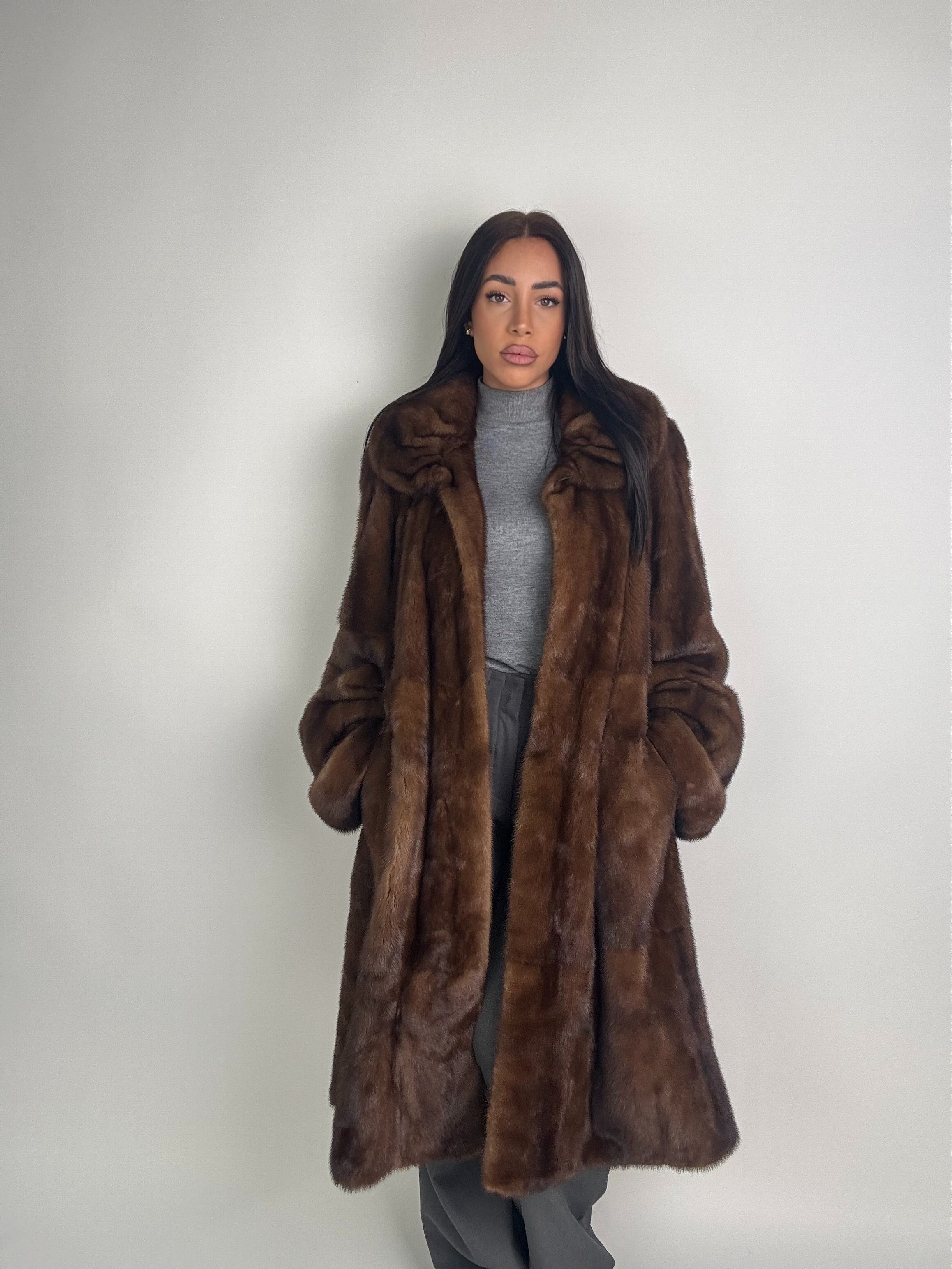 Cappotto in visone N472
