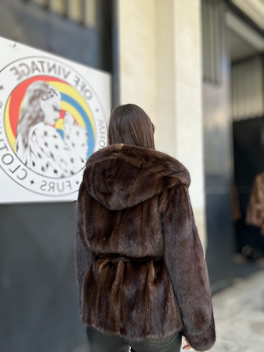 Giacca di visone cintura e cappuccio