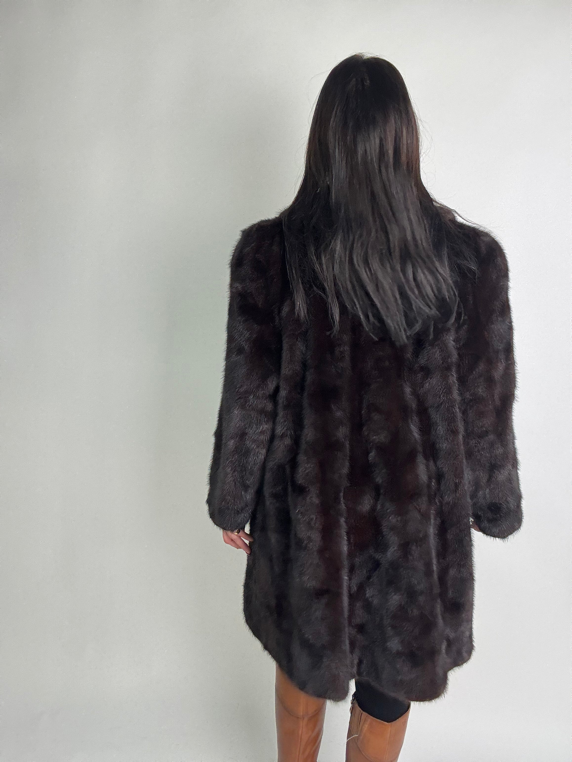 Cappotto in visone N412