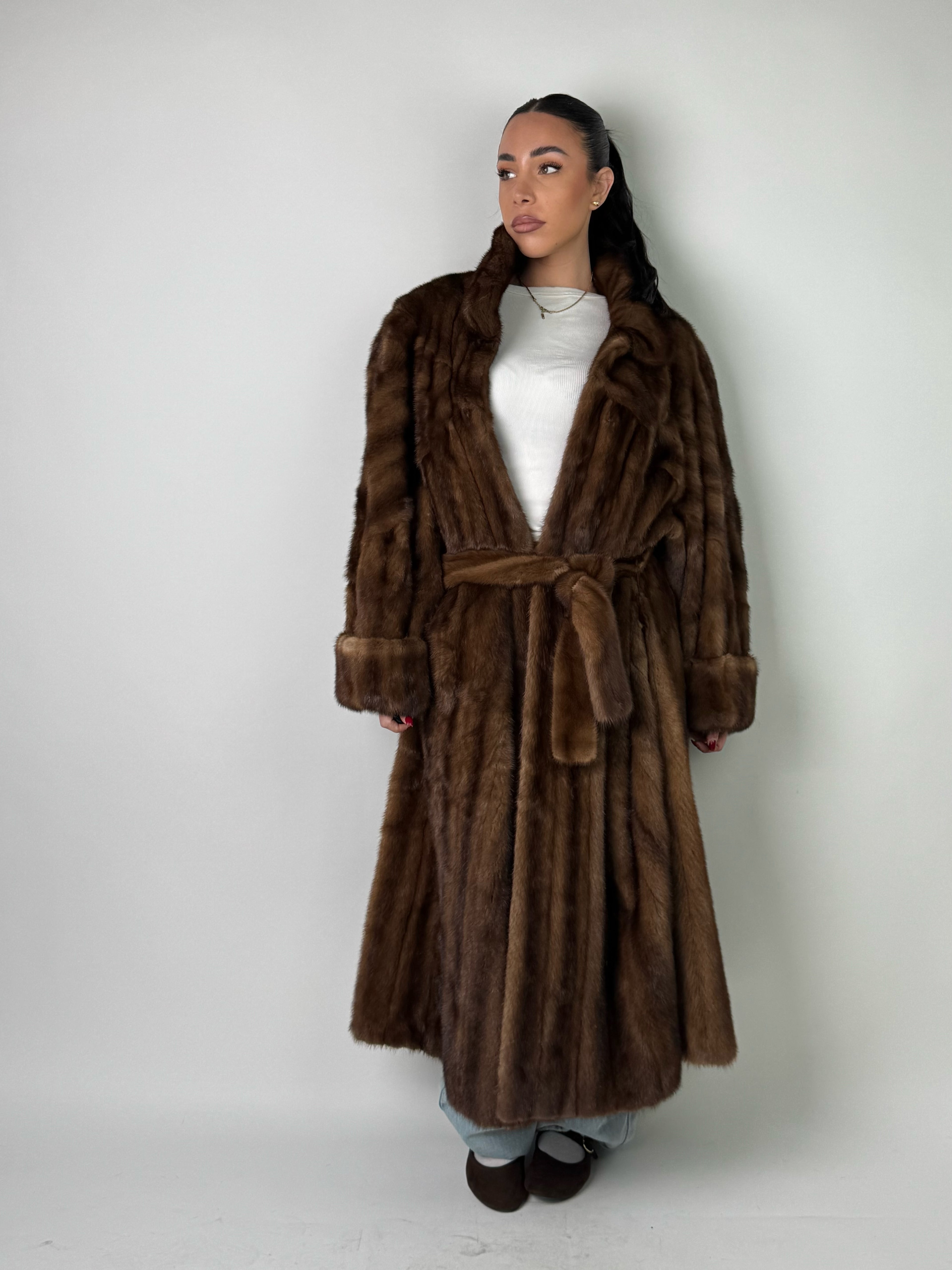 Cappotto in visone N573