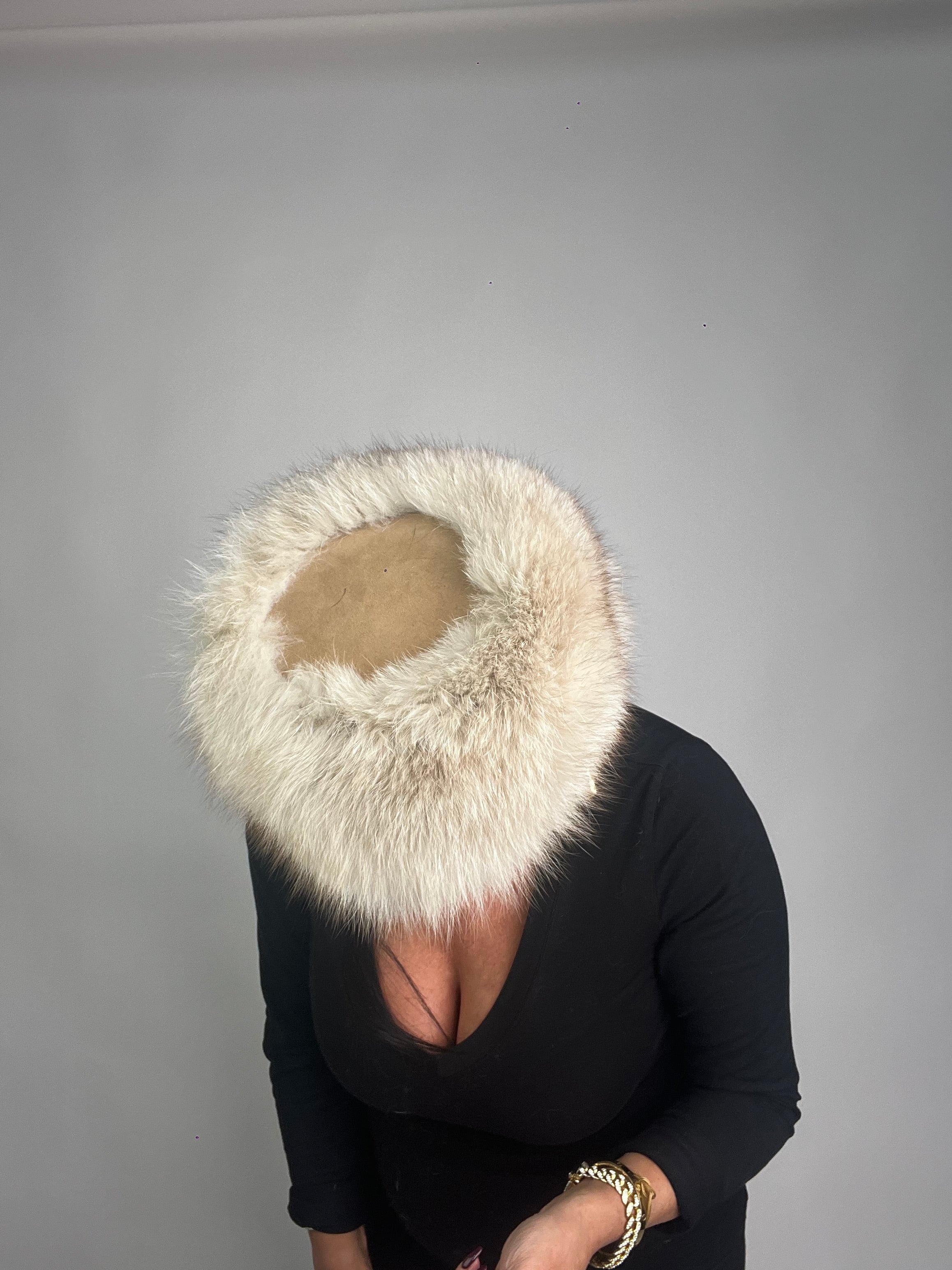 Cappello in volpe della groenlandia N76