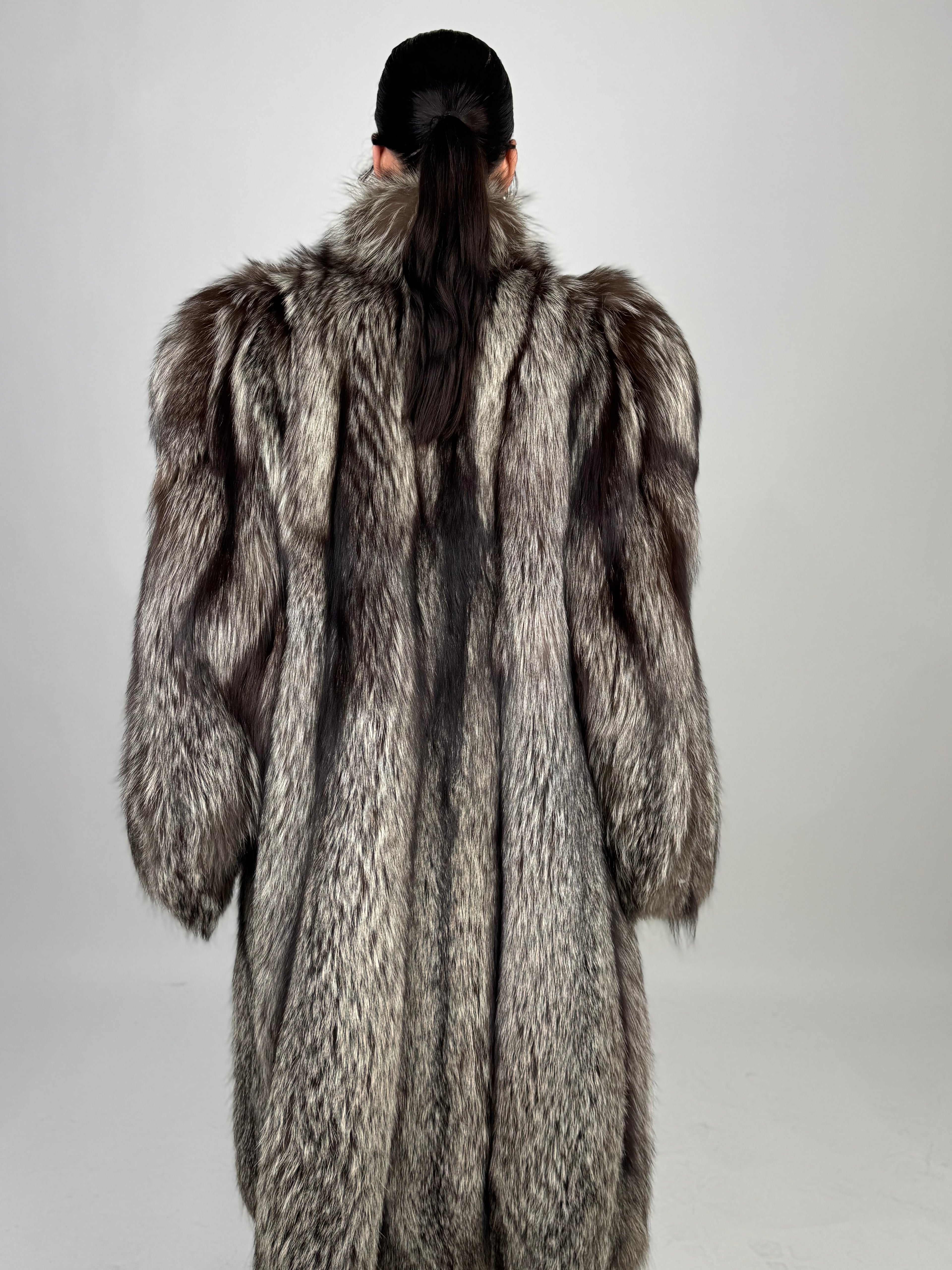 Cappotto in volpe argentata N449