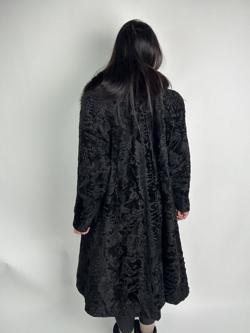 Cappotto in astrakan e volpe N49