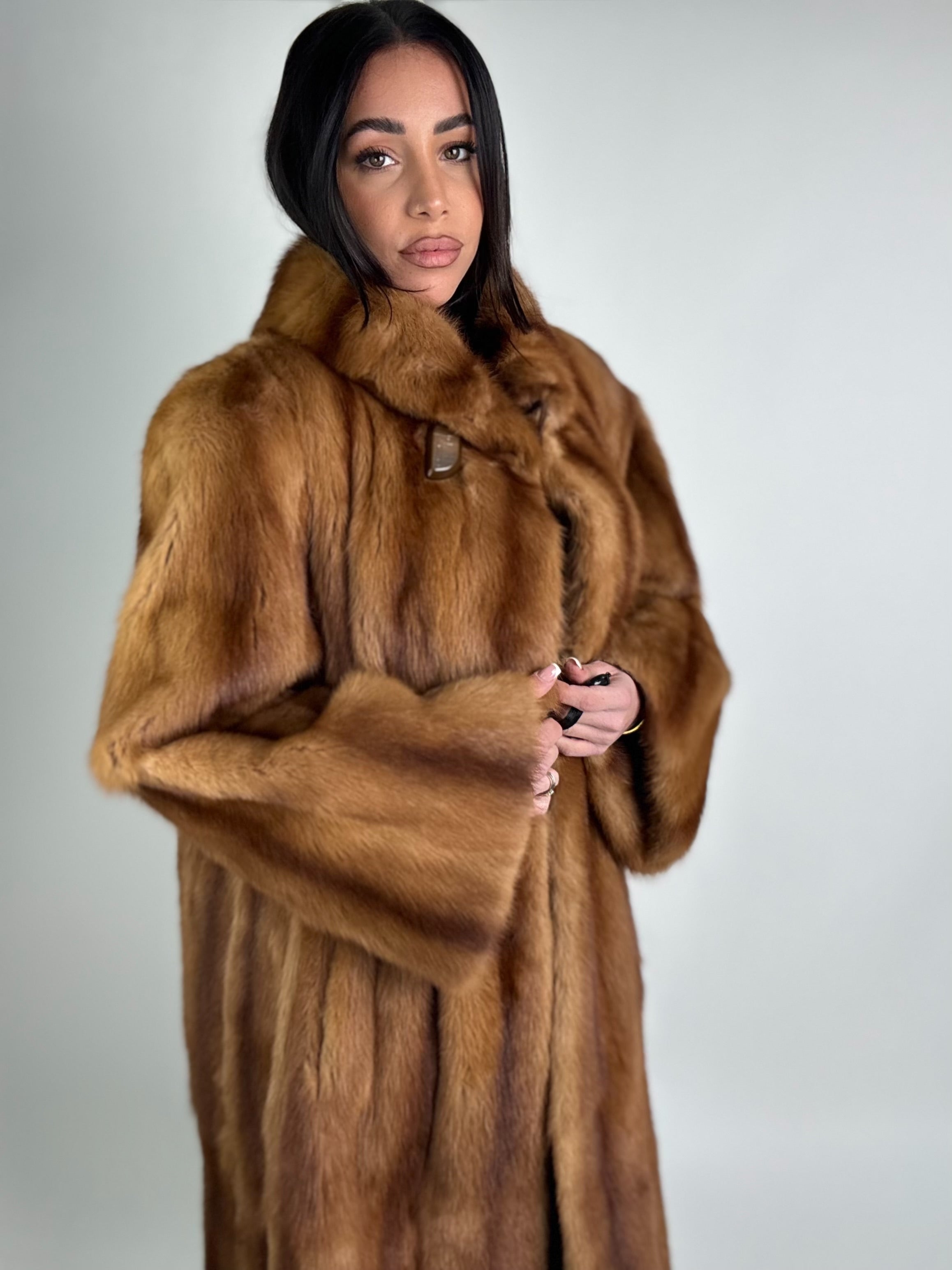 Cappotto in visone N473