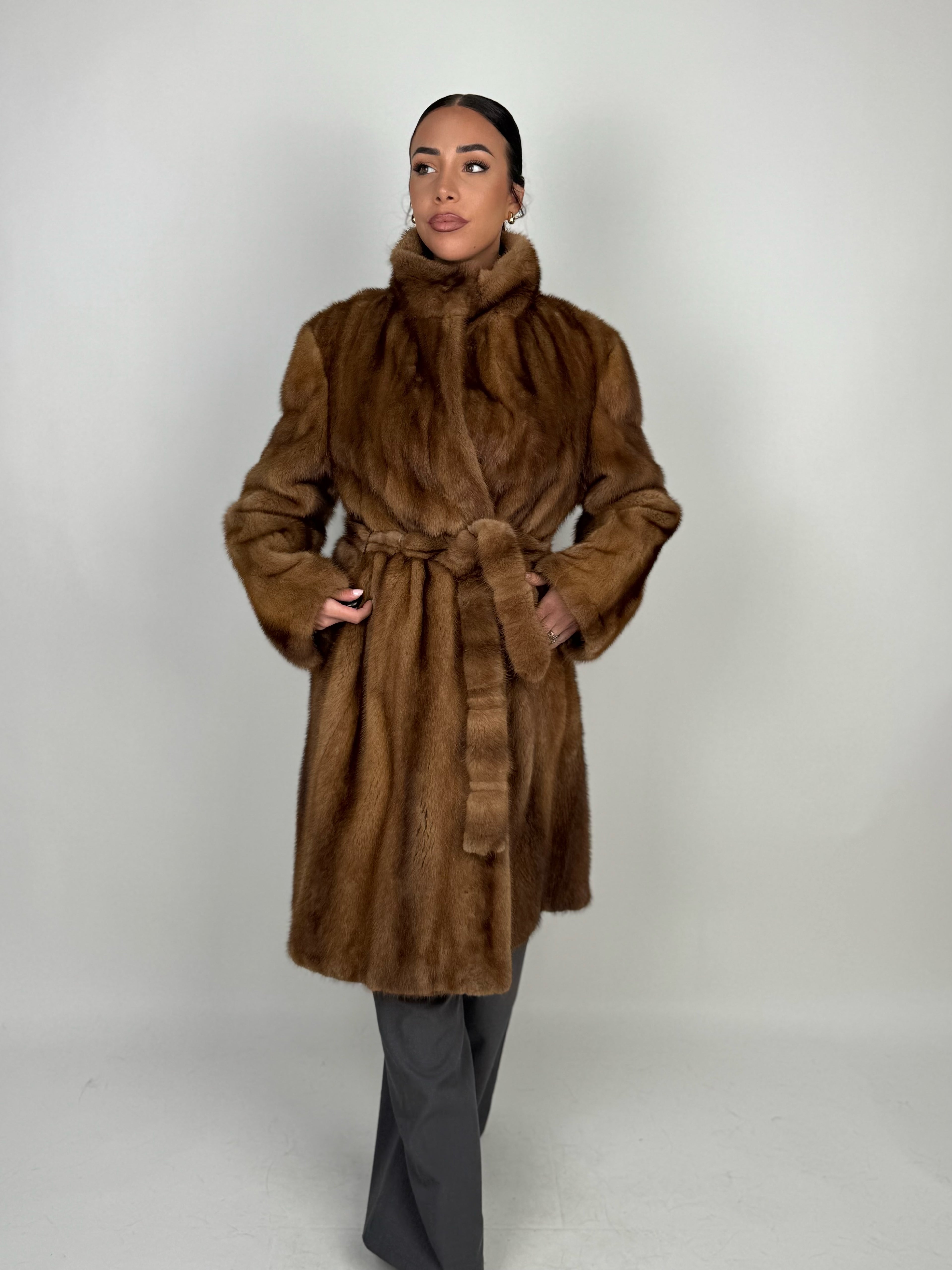 Cappotto in visone N634