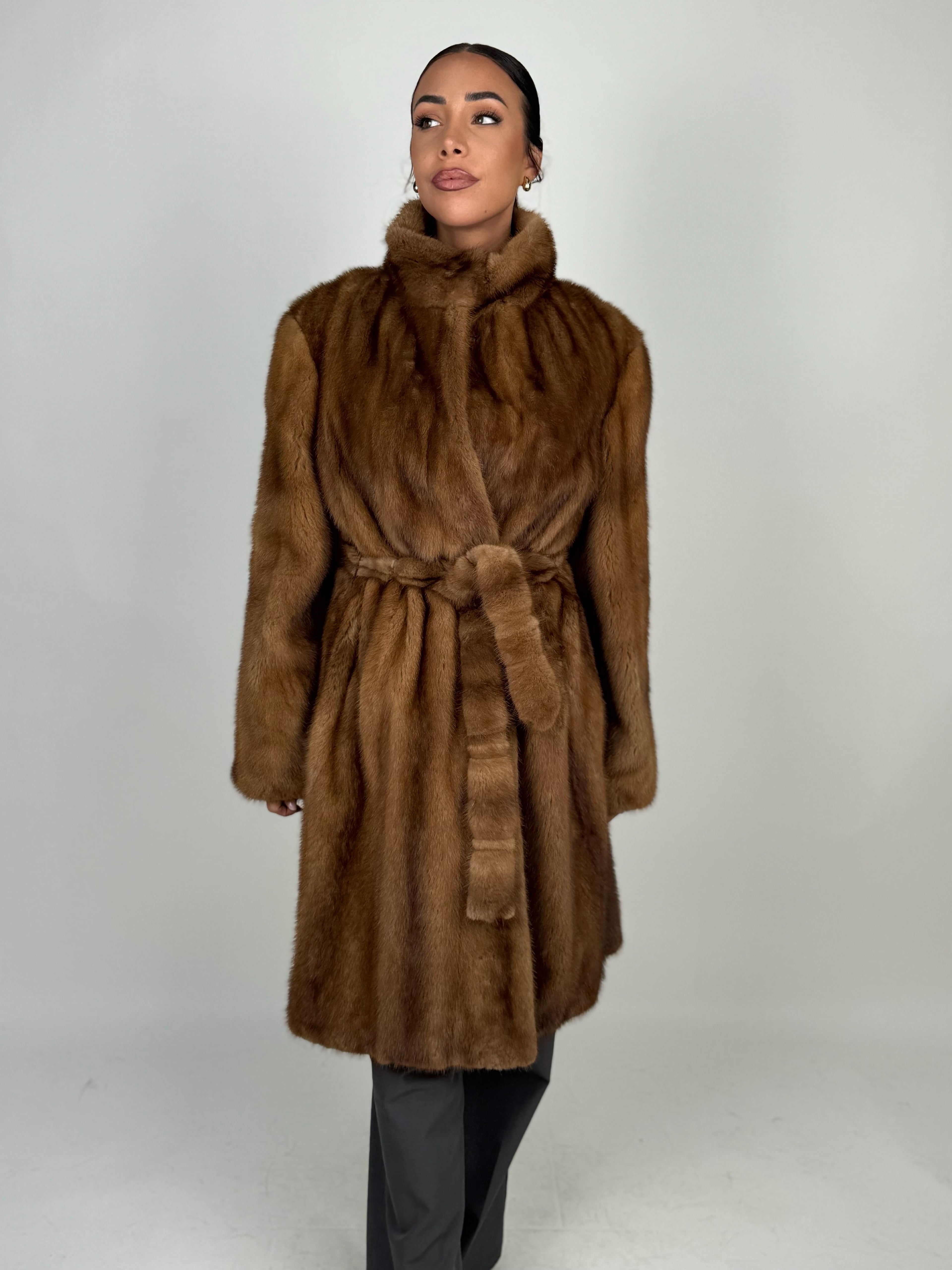 Cappotto in visone N634