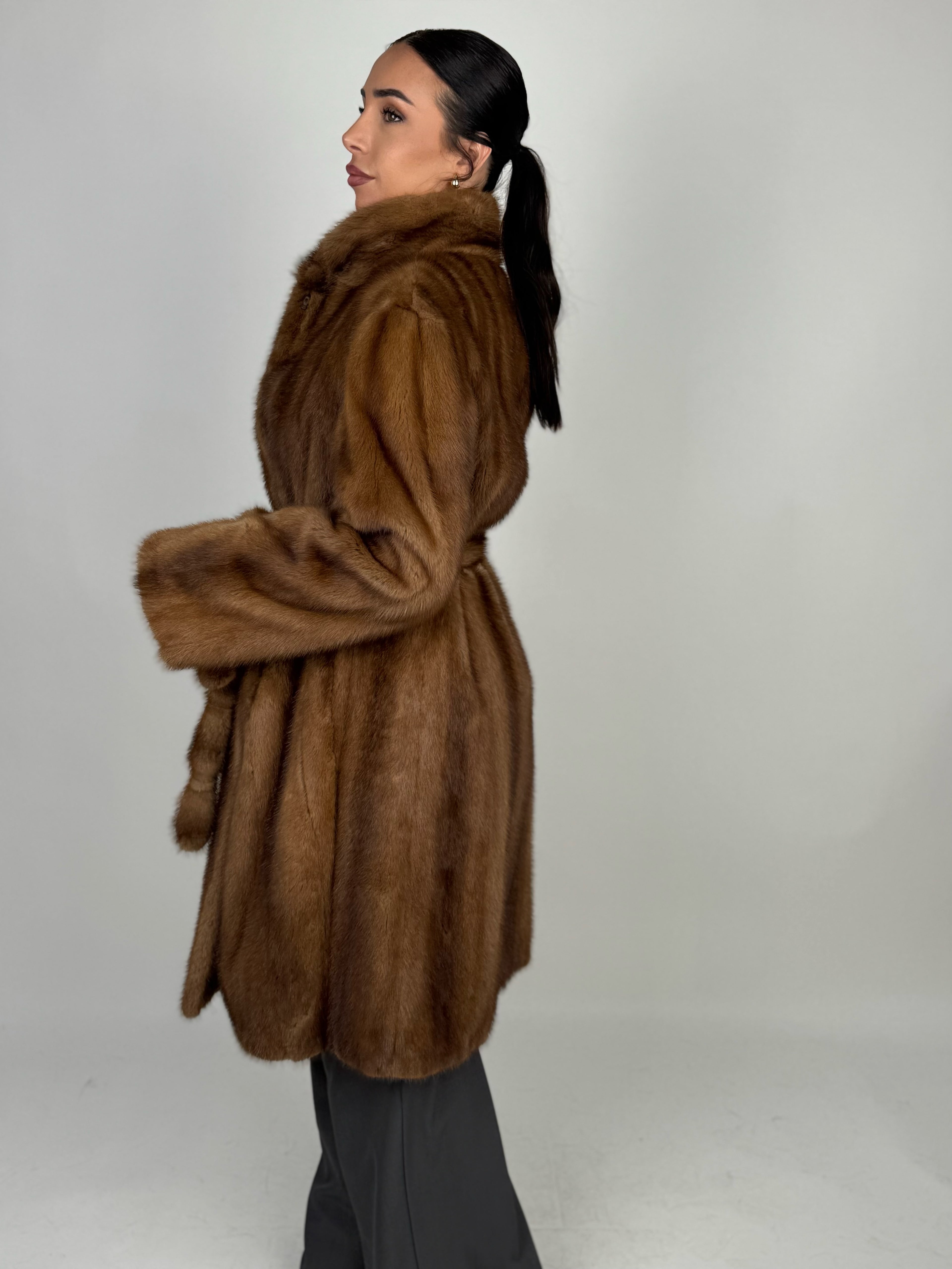 Cappotto in visone N634