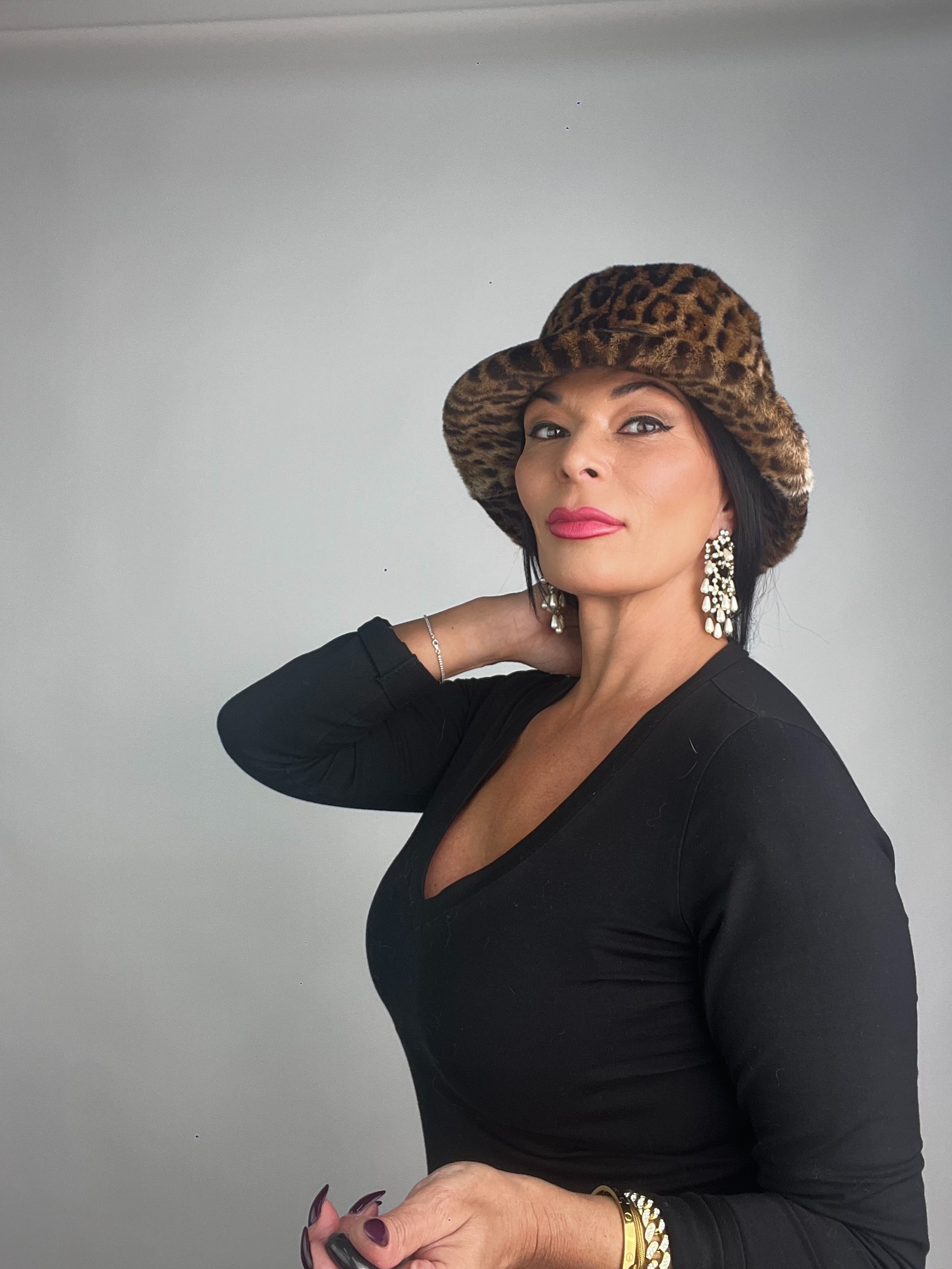 Cappello in leopardo N50