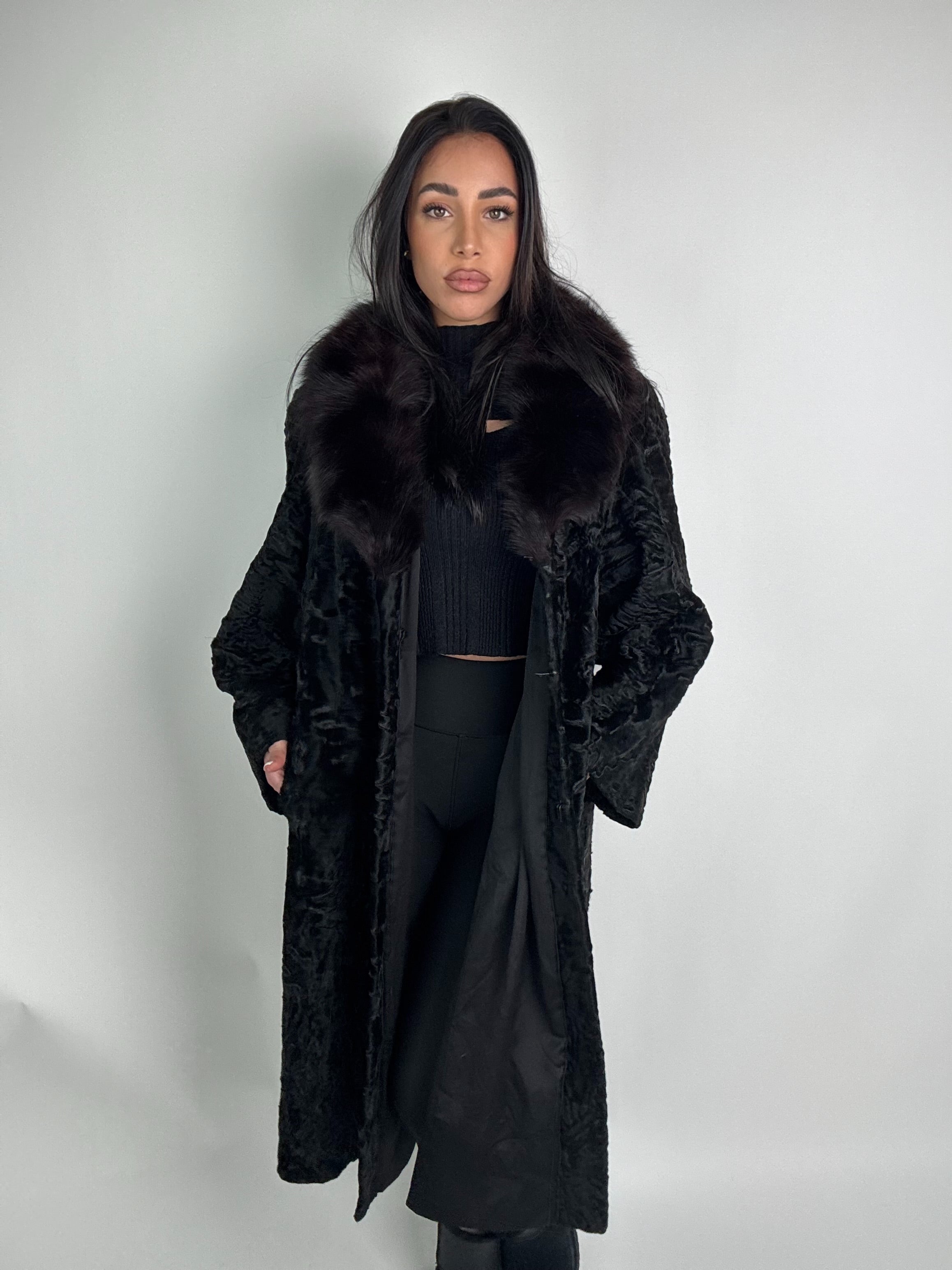 Cappotto in astrakan e volpe N49