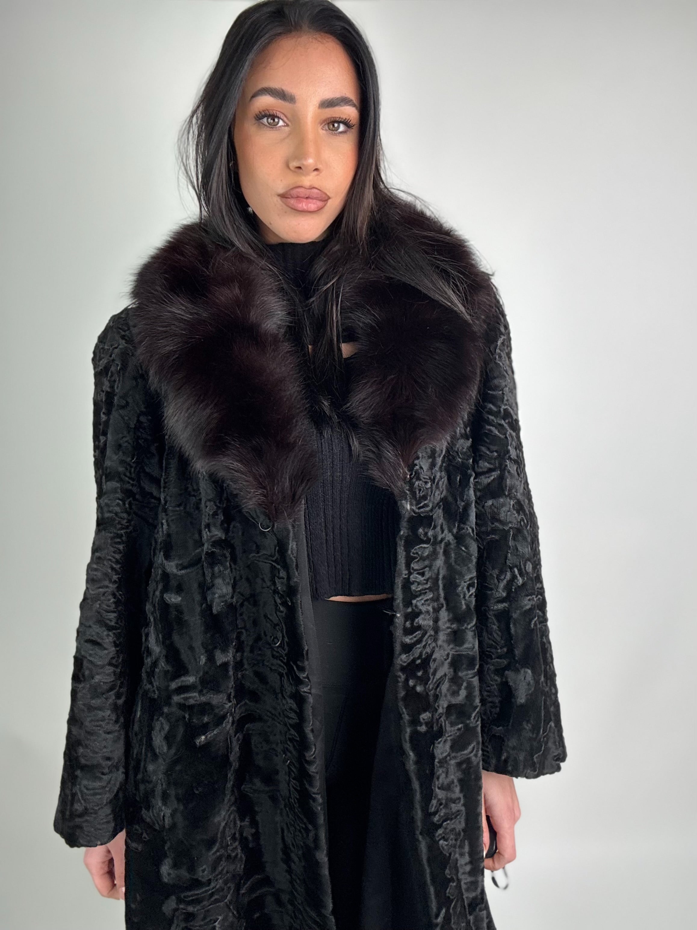 Cappotto in astrakan e volpe N49