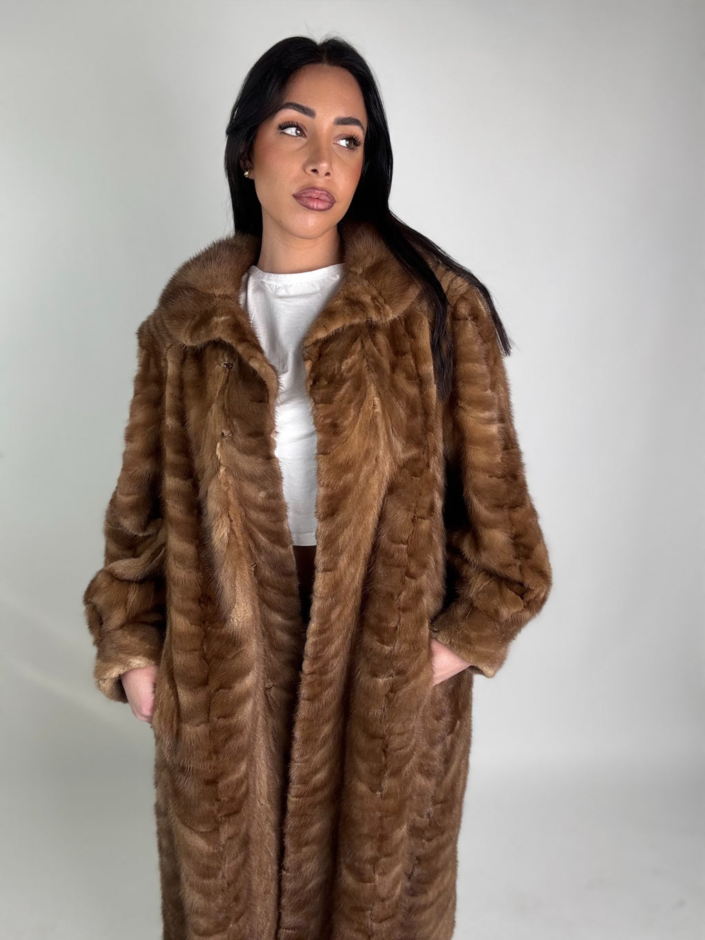 Cappotto in visone N575