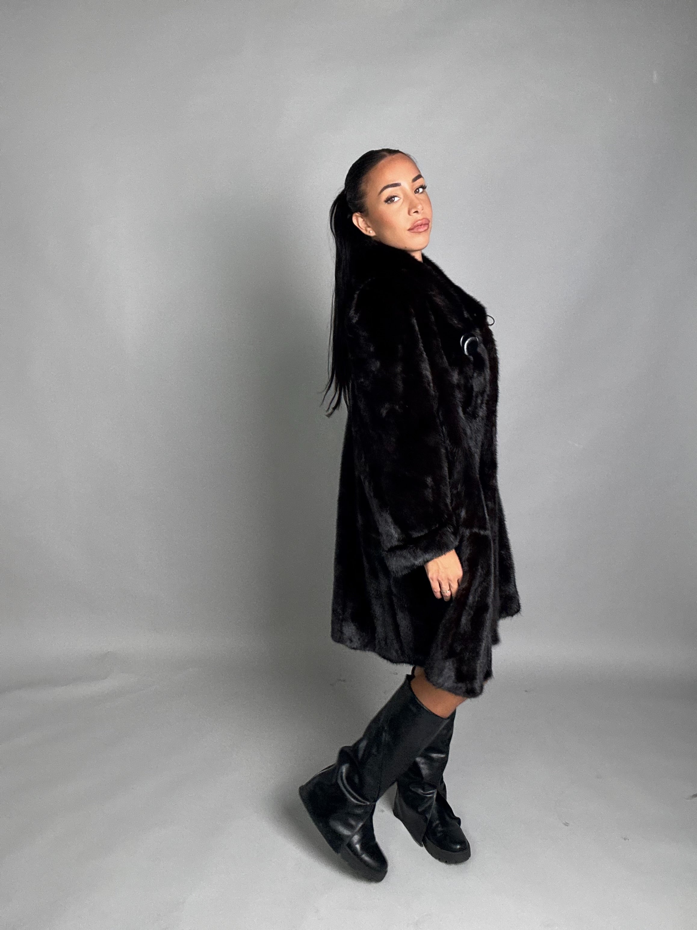 Cappotto in visone N352