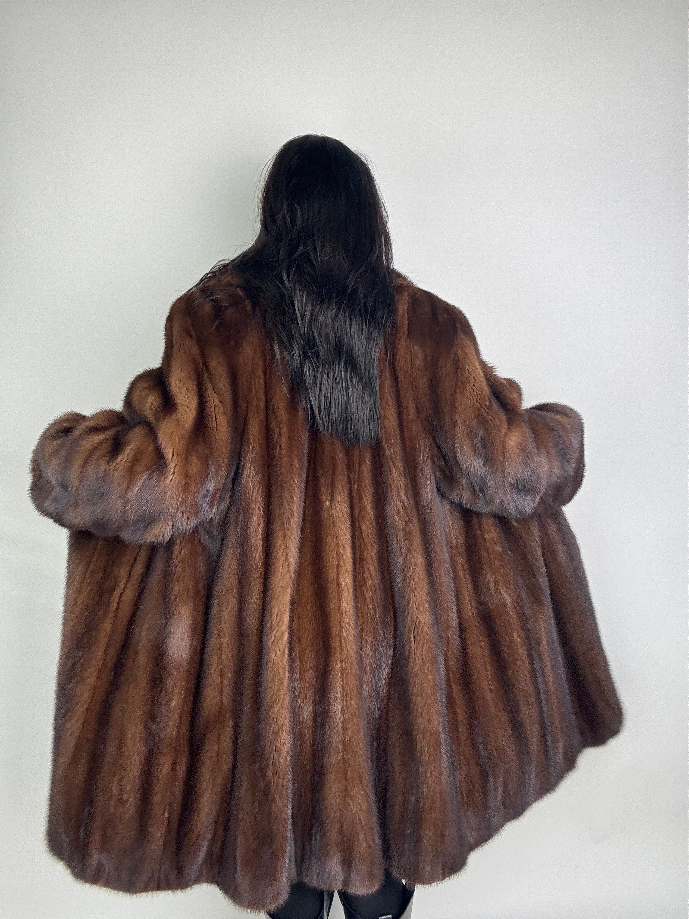 Cappotto in visone N474