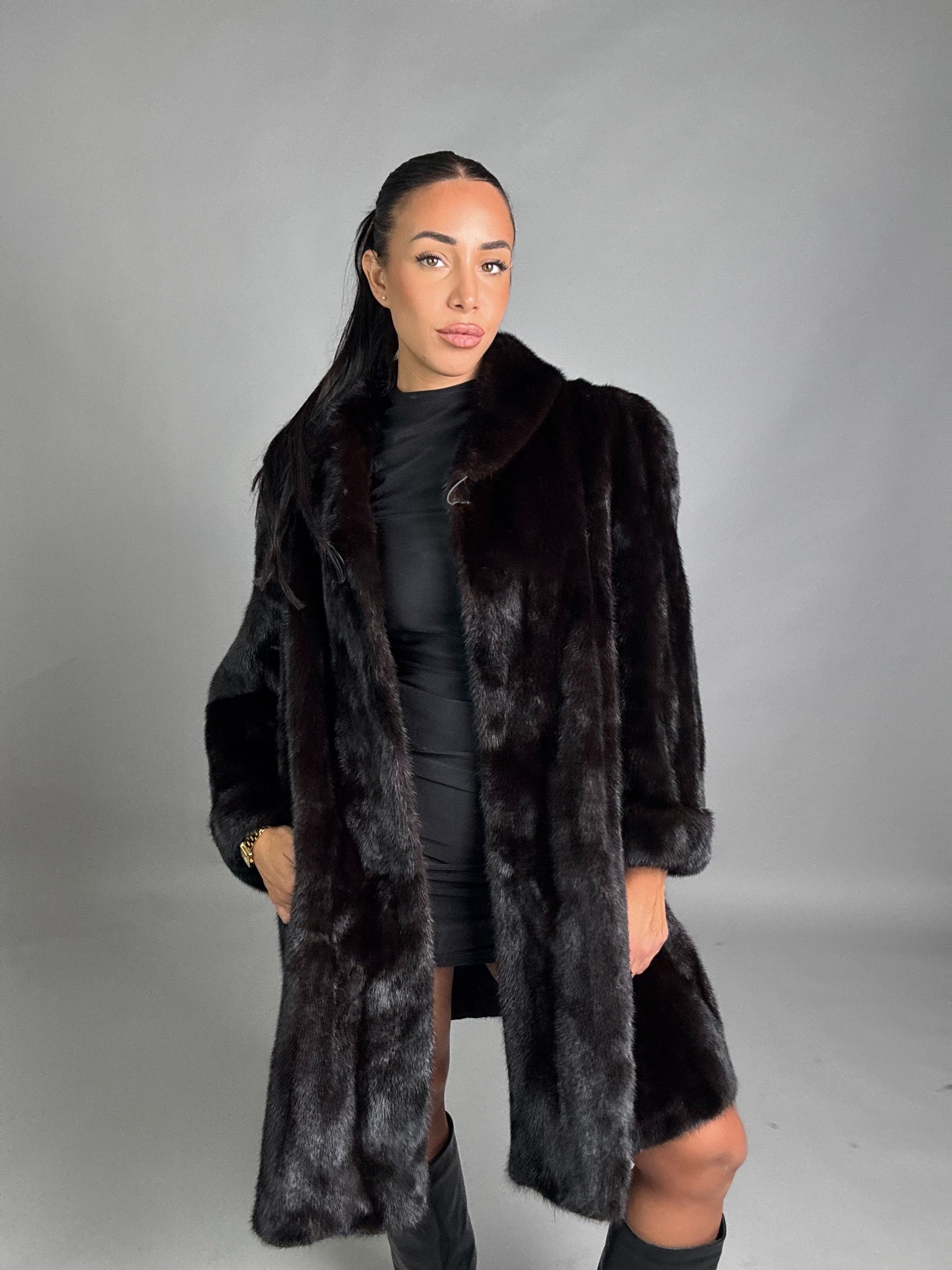 Cappotto in visone N352