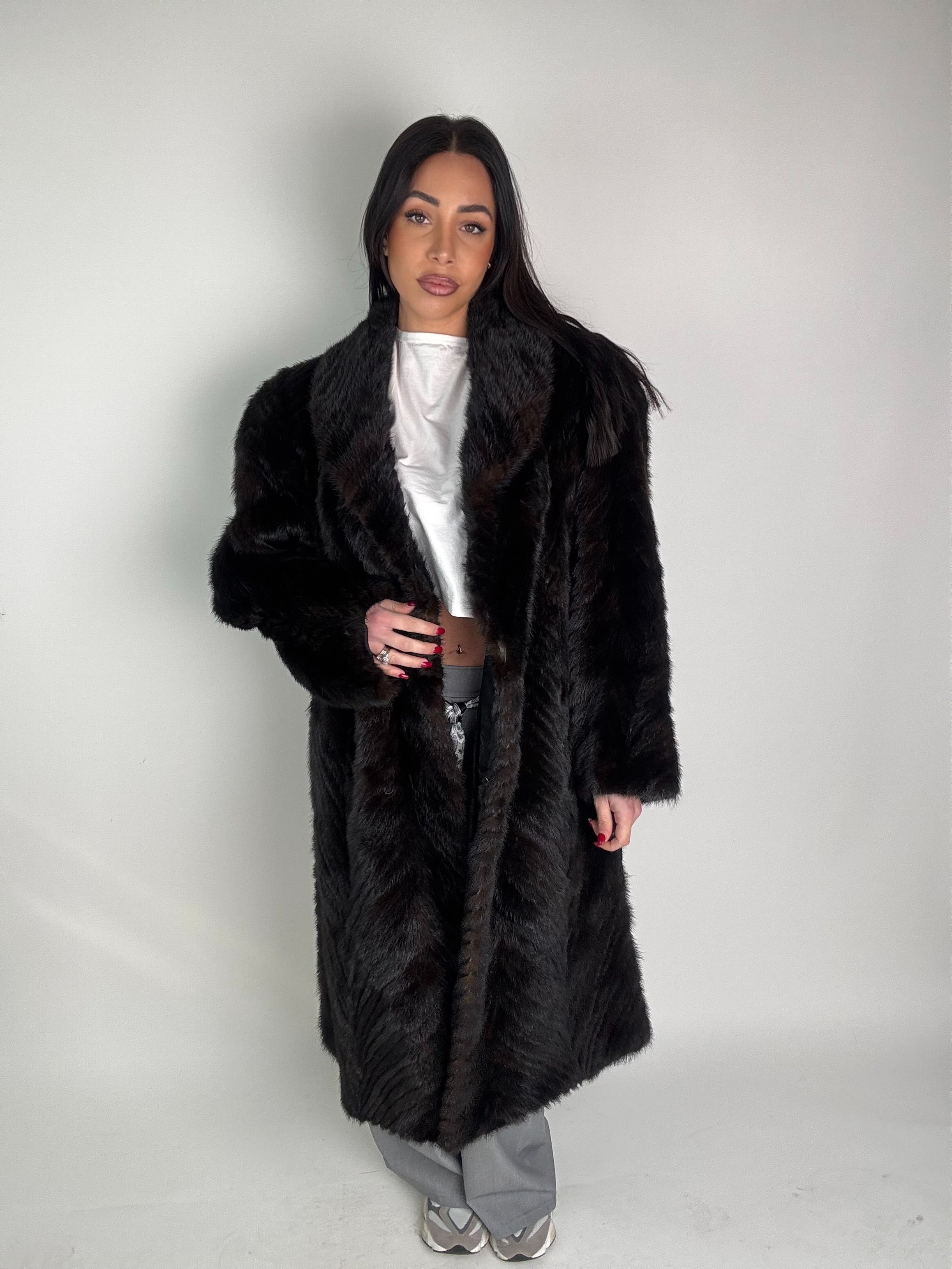 Cappotto in visone N577