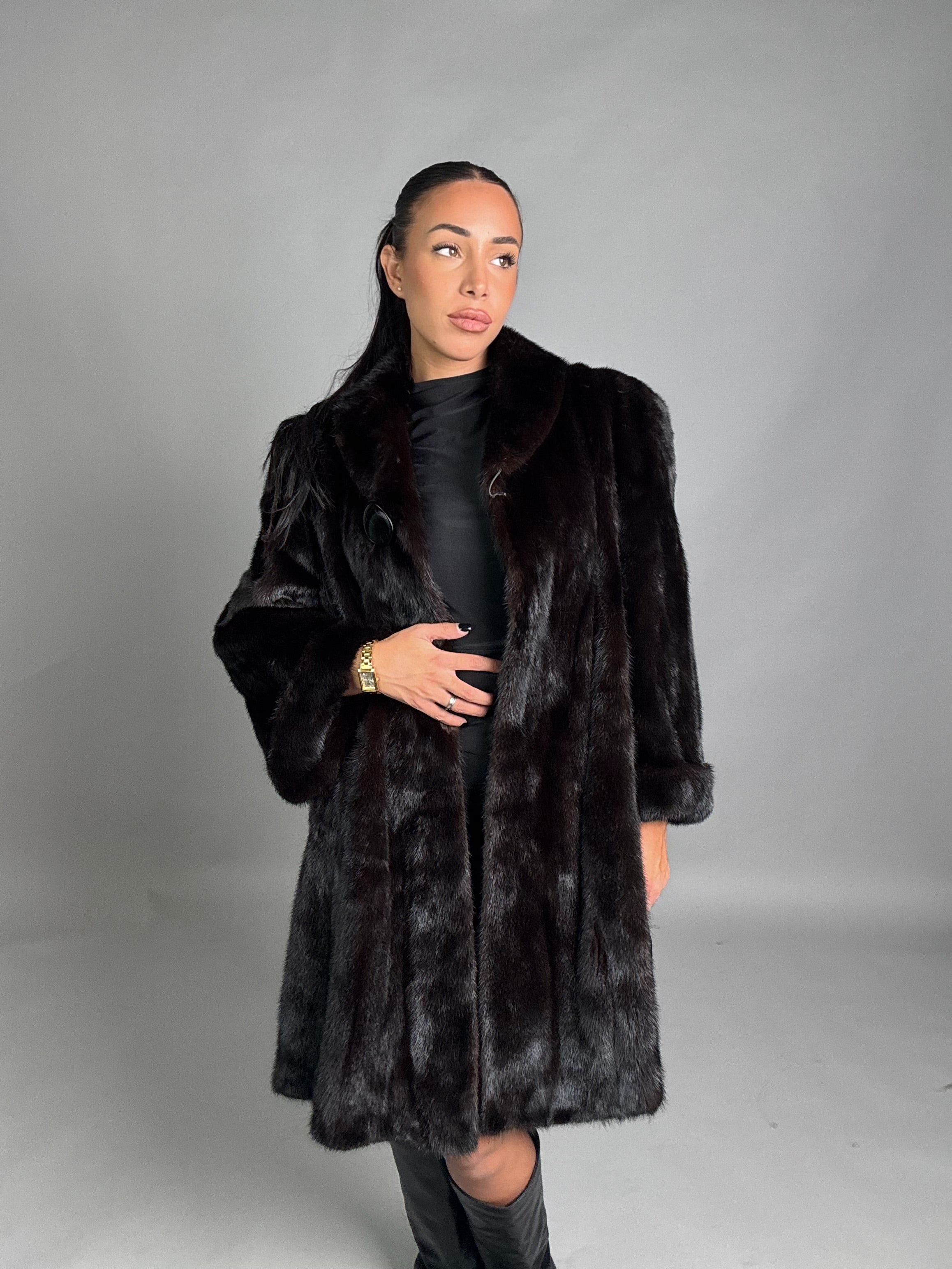 Cappotto in visone N352
