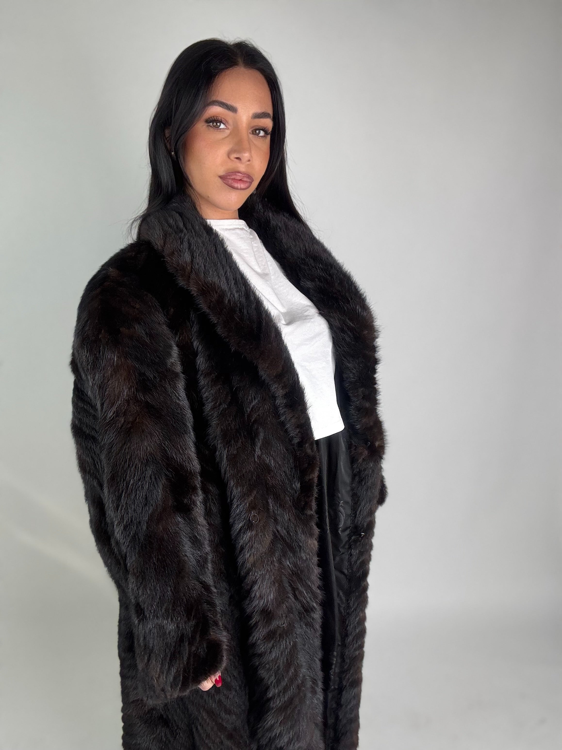 Cappotto in visone N577