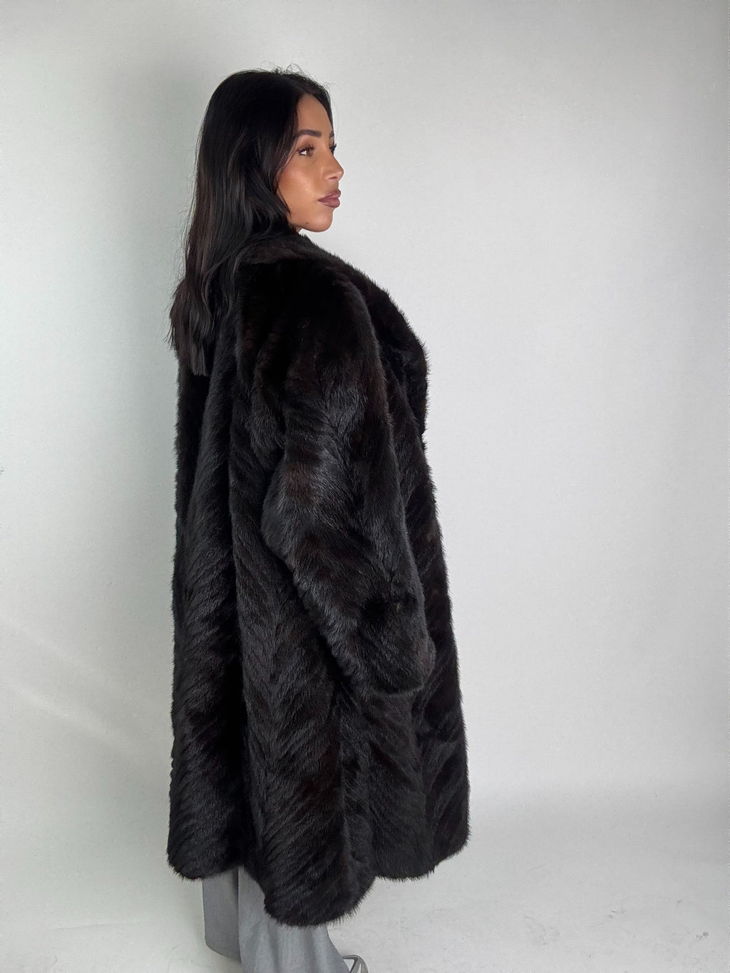 Cappotto in visone N577