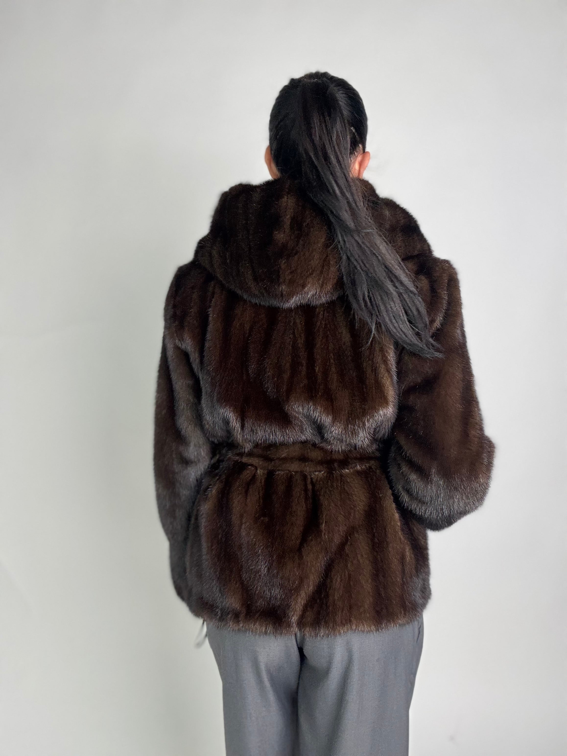 Giacca in visone cintura e cappuccio N237