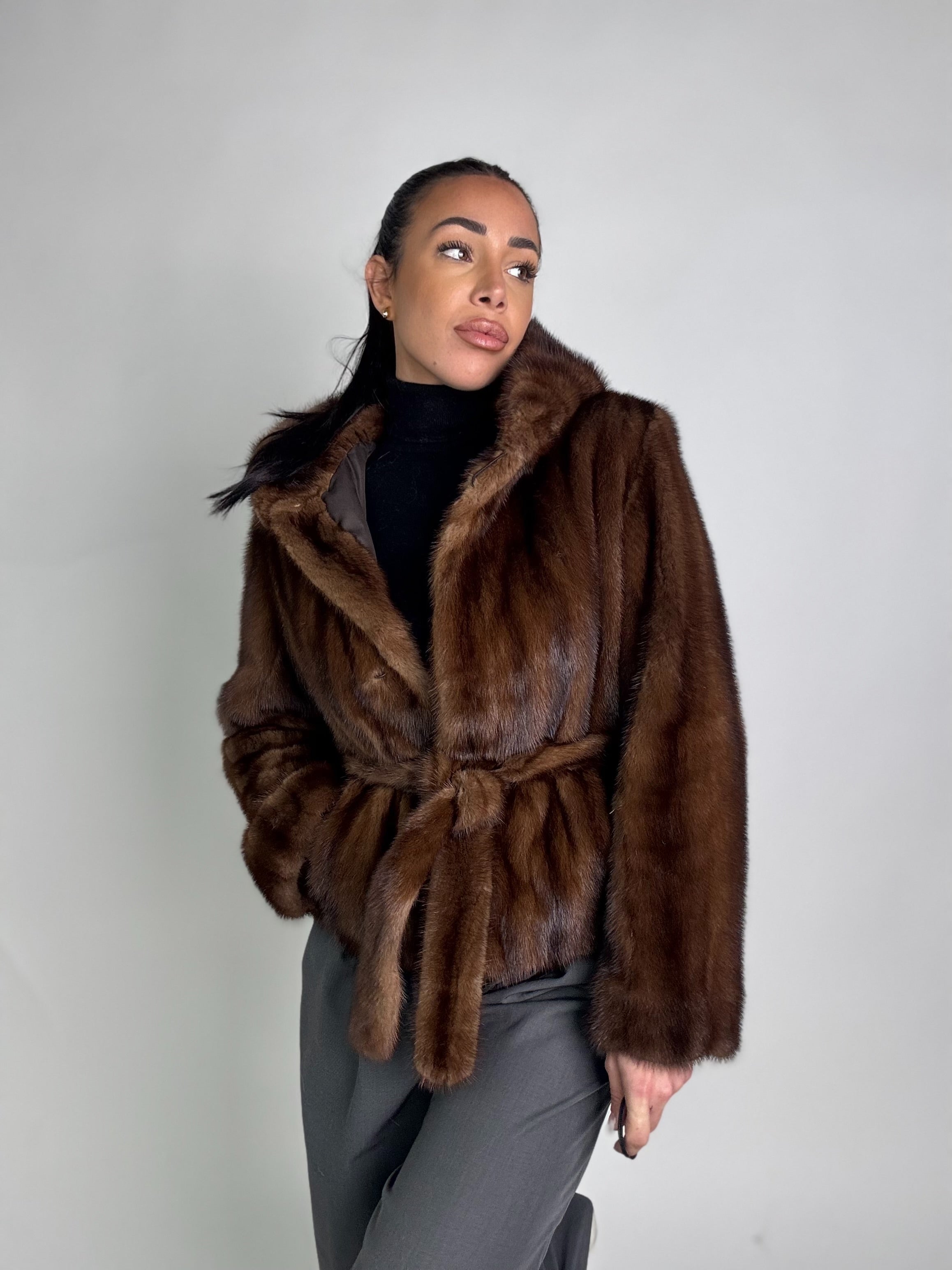 Giacca in visone cintura e cappuccio N236