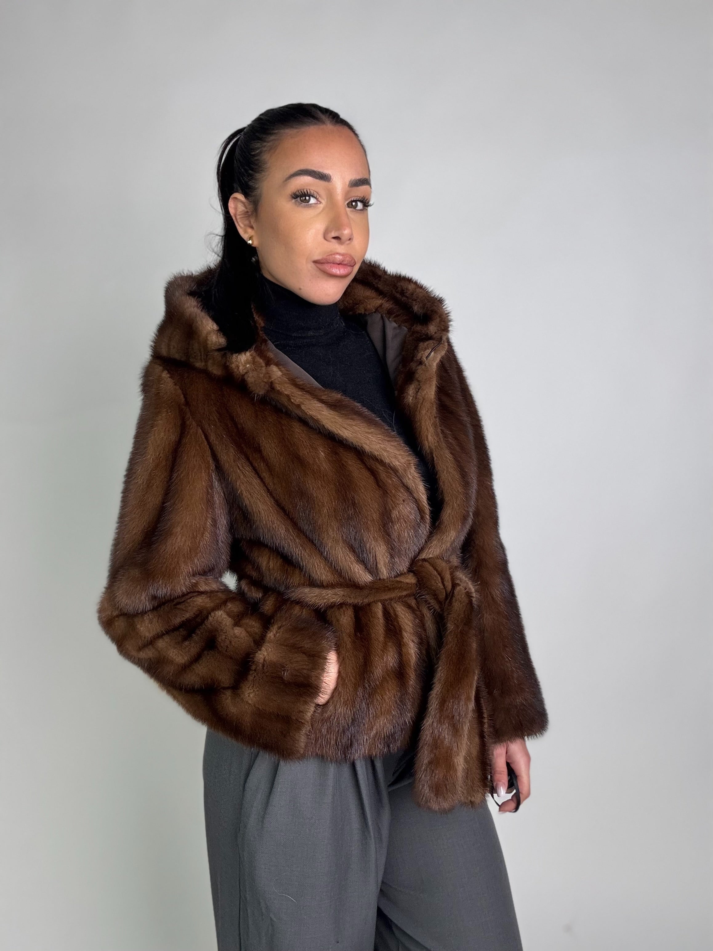 Giacca in visone cintura e cappuccio N236