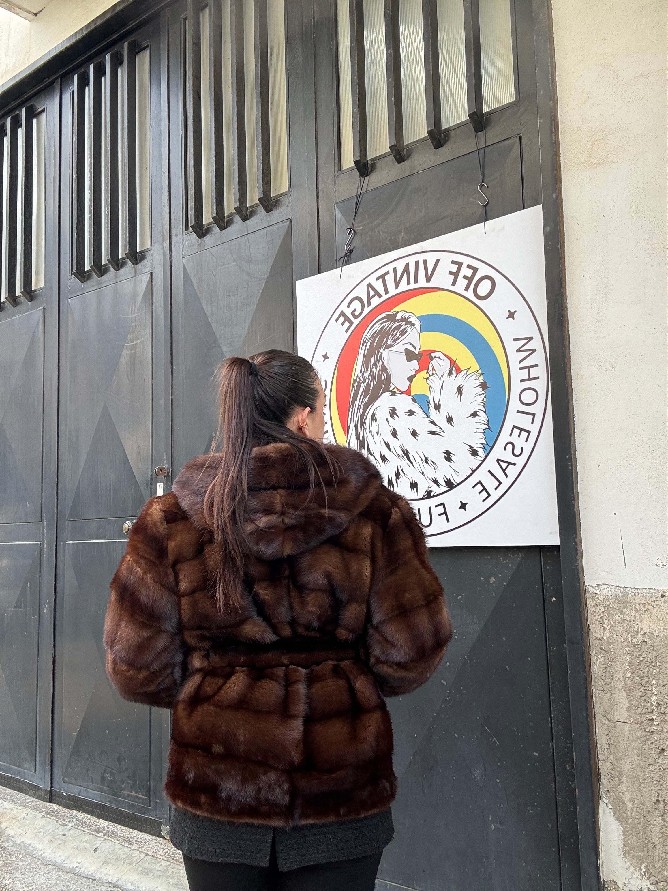 Giacca in visone cintura e cappuccio