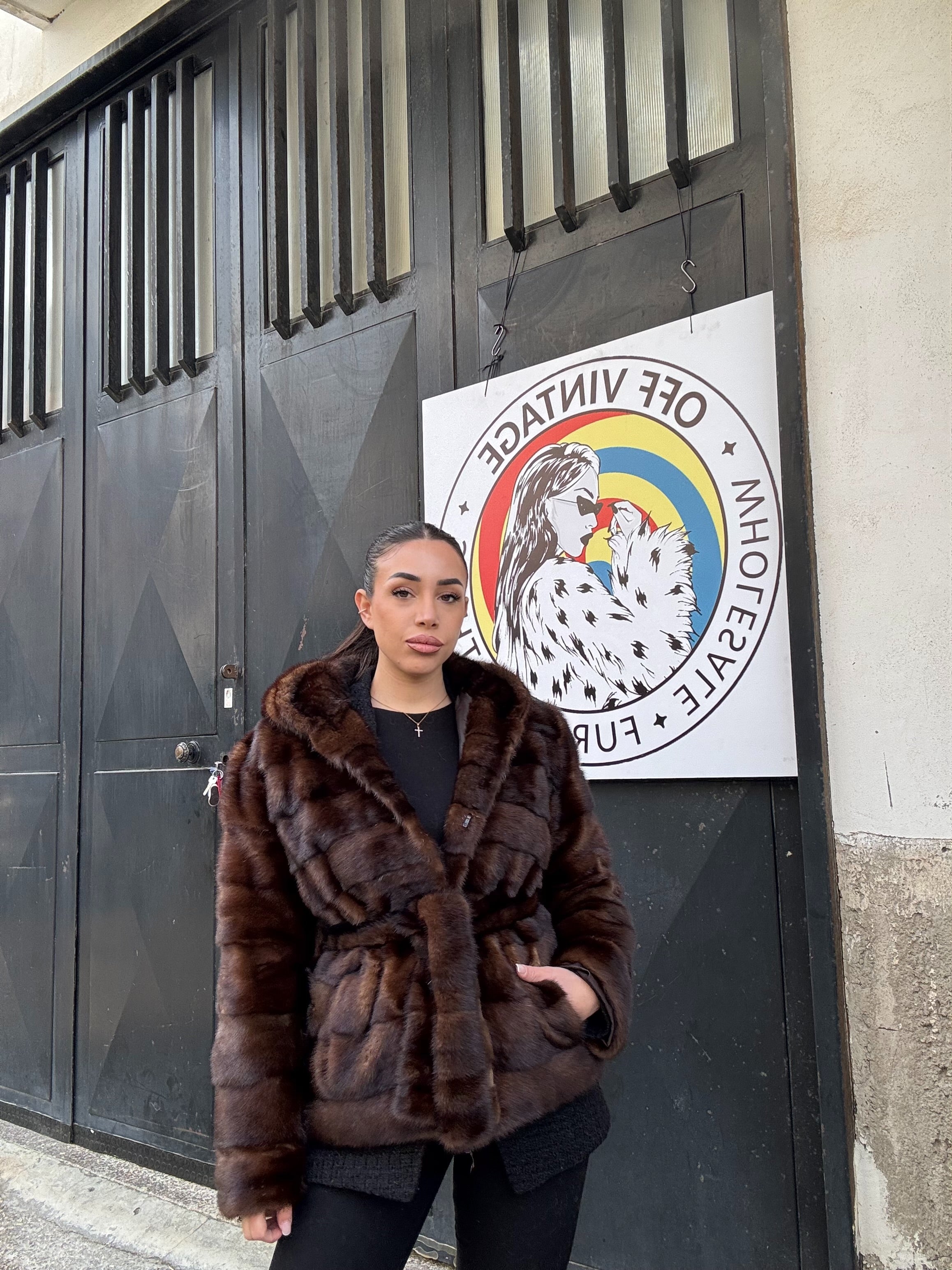 Giacca in visone cintura e cappuccio