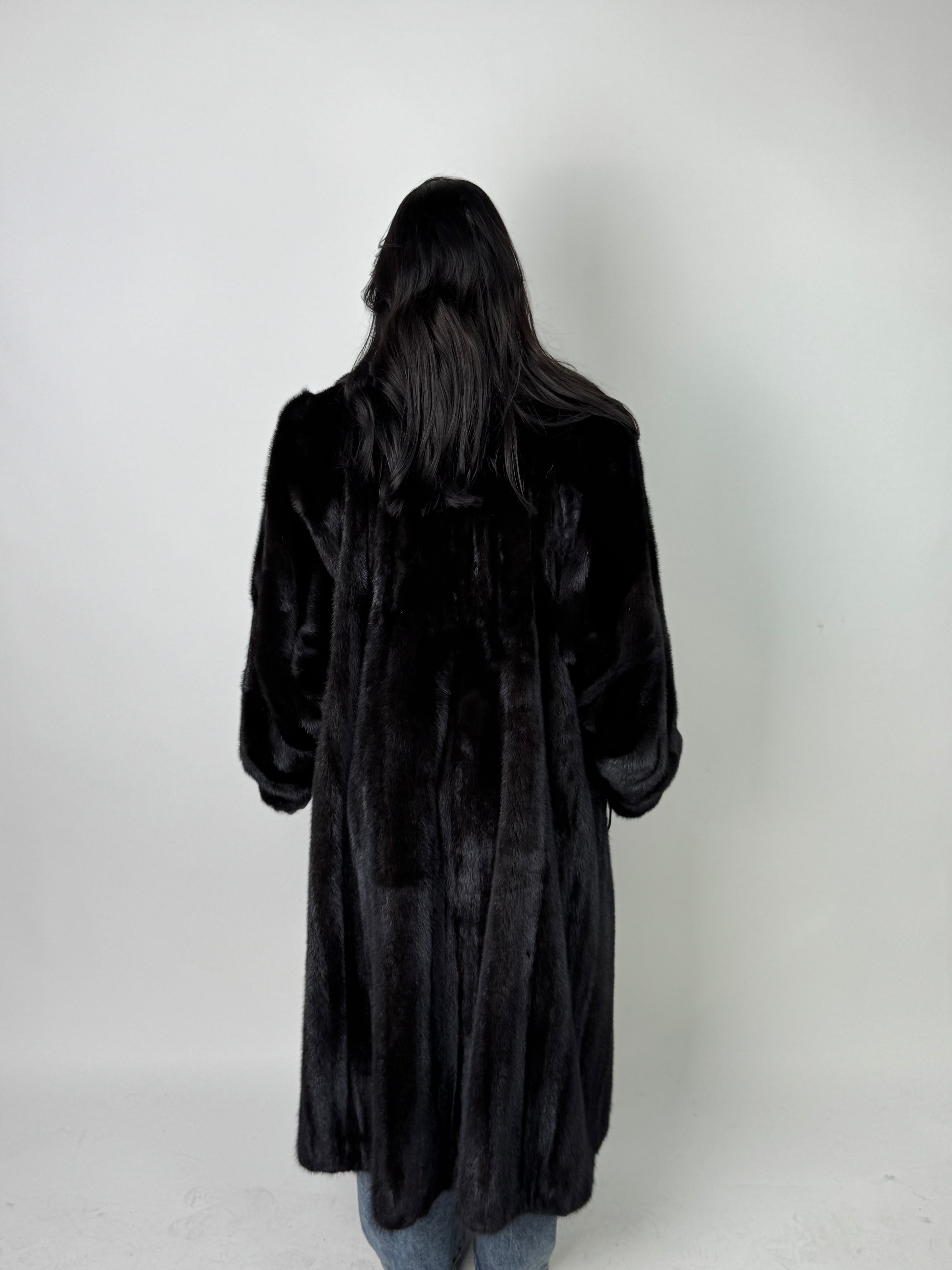 Cappotto in visone N581