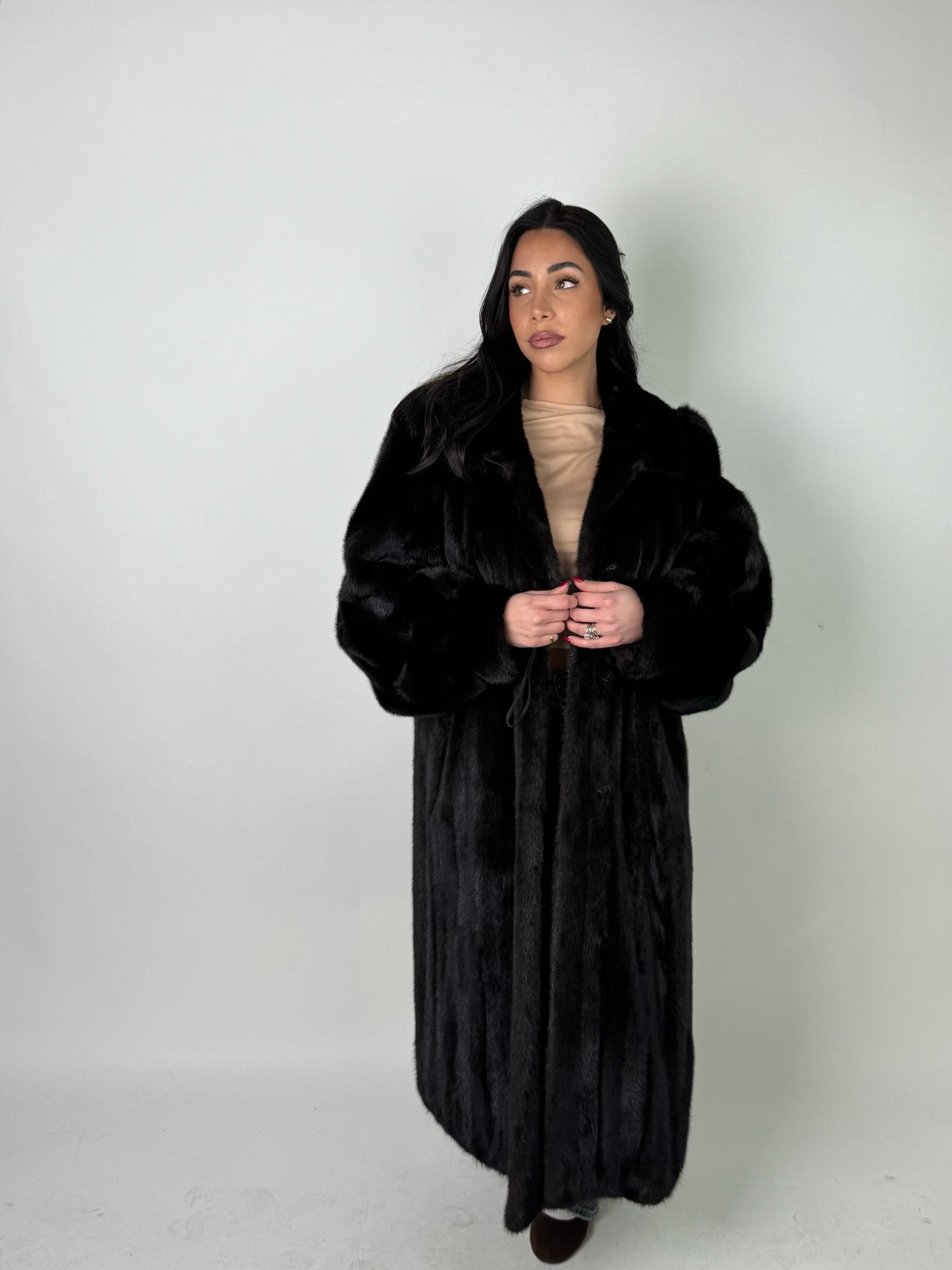 Cappotto in visone N581